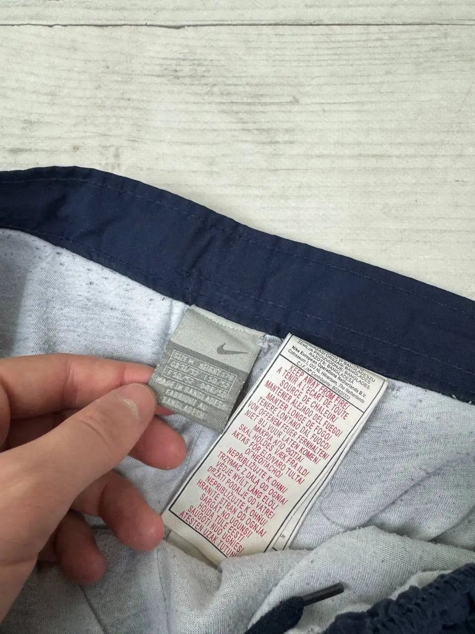Nike Vintage Nike Track Pants Track 00s Swoosh Striped Nylon Y2K Size US 32 / EU 48 - 12 Thumbnail