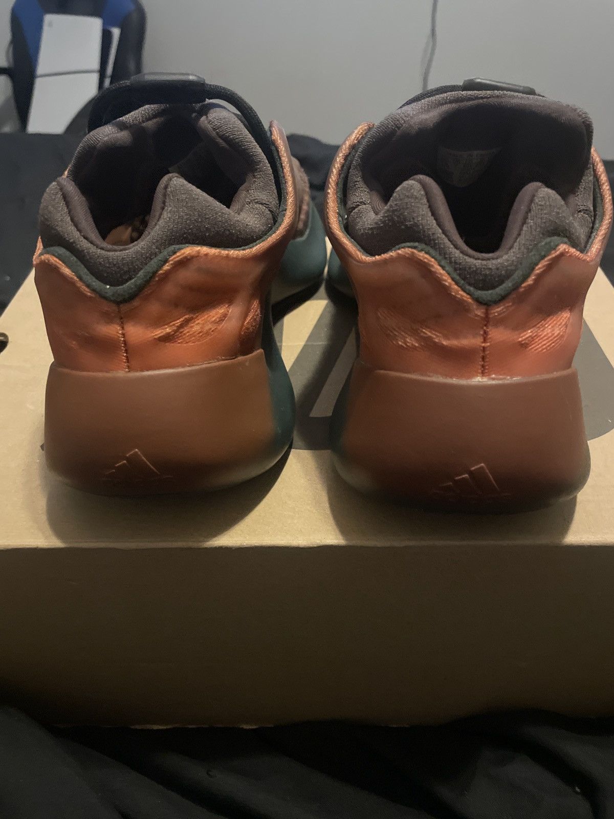 Yeezy yeezy 700 Size US 7.5 / EU 40-41 - 6 Thumbnail