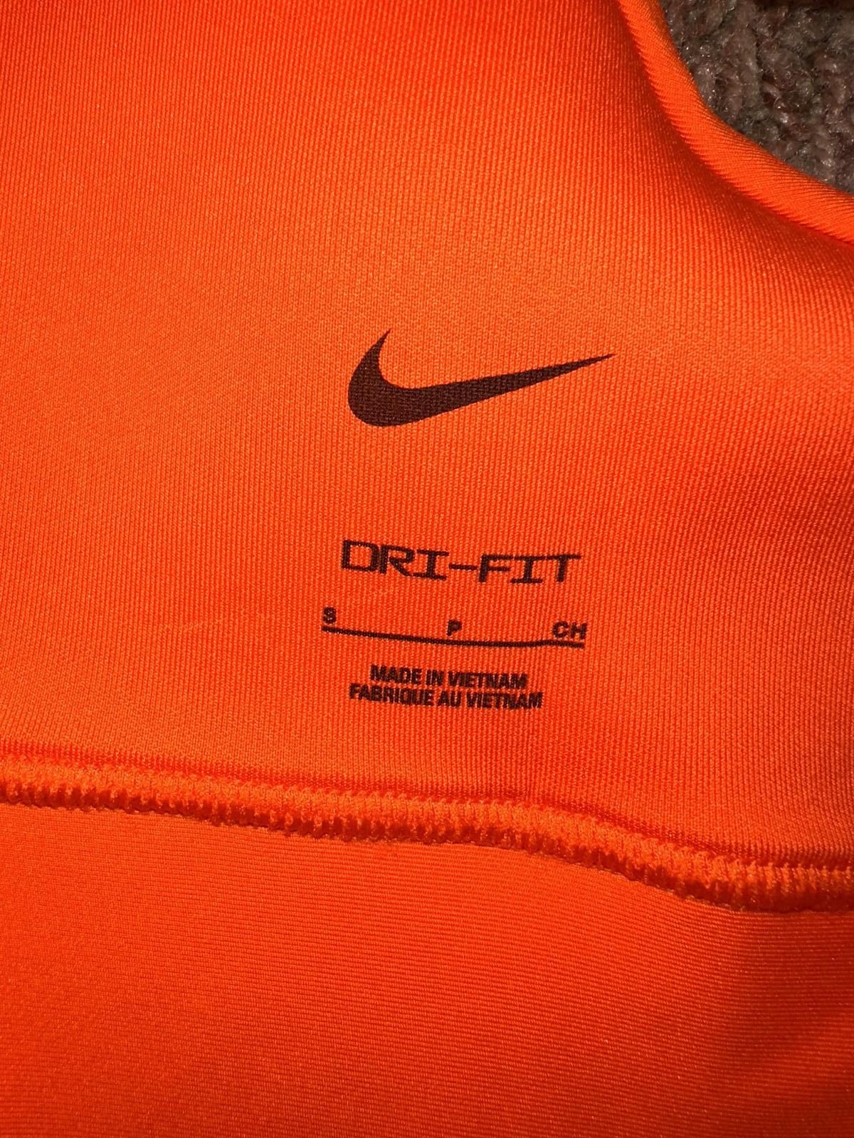 Nike Air Jordan Women's Dri-Fit Red Sports Bra Size ONE SIZE - 2 Thumbnail