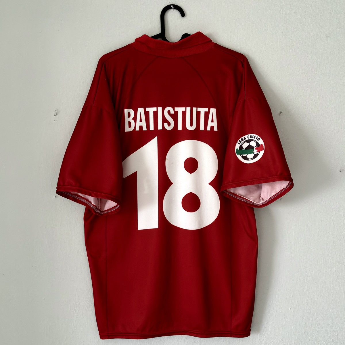 Vintage 1999 2001 AS Roma Batistuta Italy Vintage Home Soccer Jersey Size US L / EU 52-54 / 3 - 2 Thumbnail
