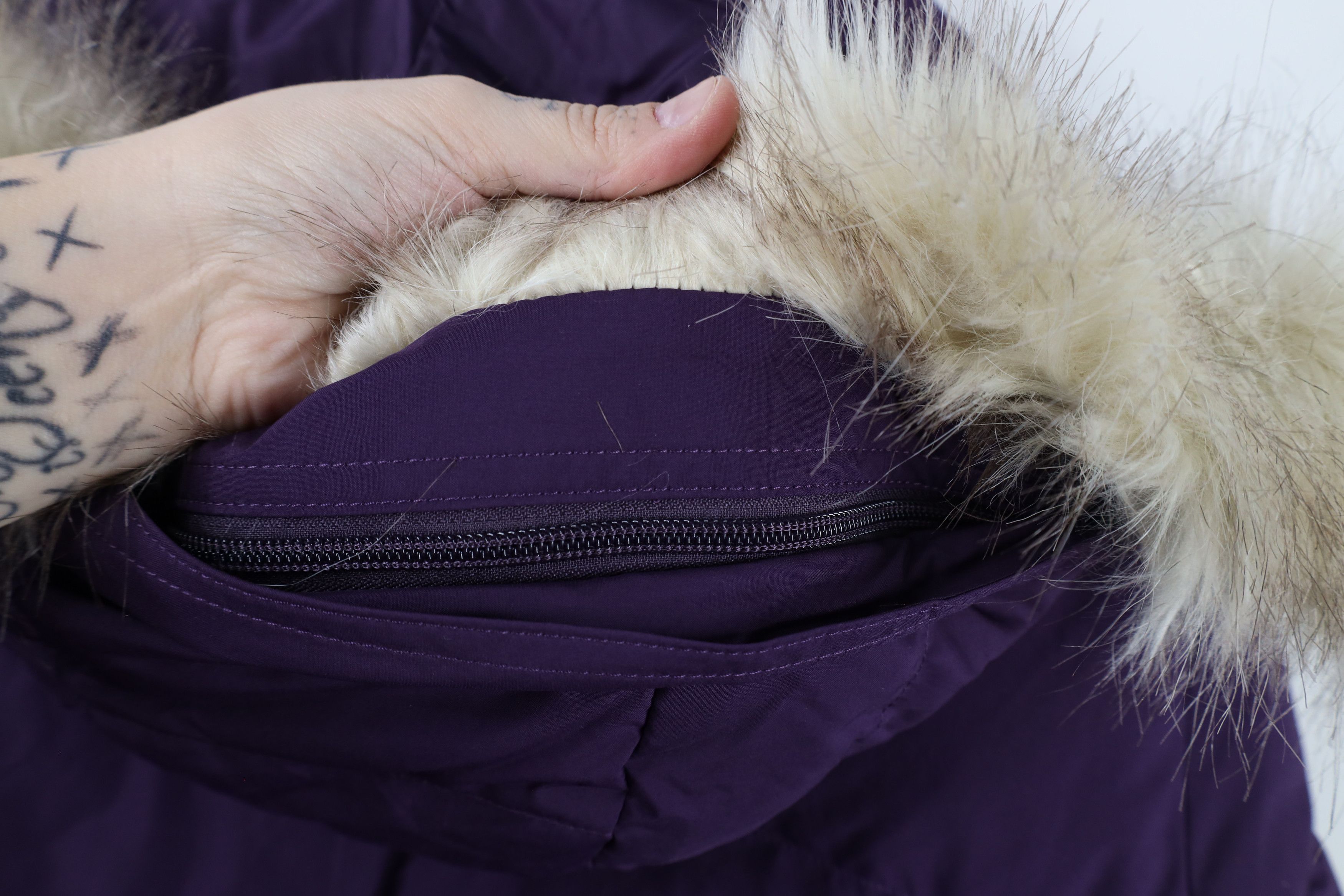 L.L. Bean × Vintage LL Bean Faux Fur Trim Duck Down Full Length Puffer Jacket Size M / US 6-8 / IT 42-44 - 12 Thumbnail