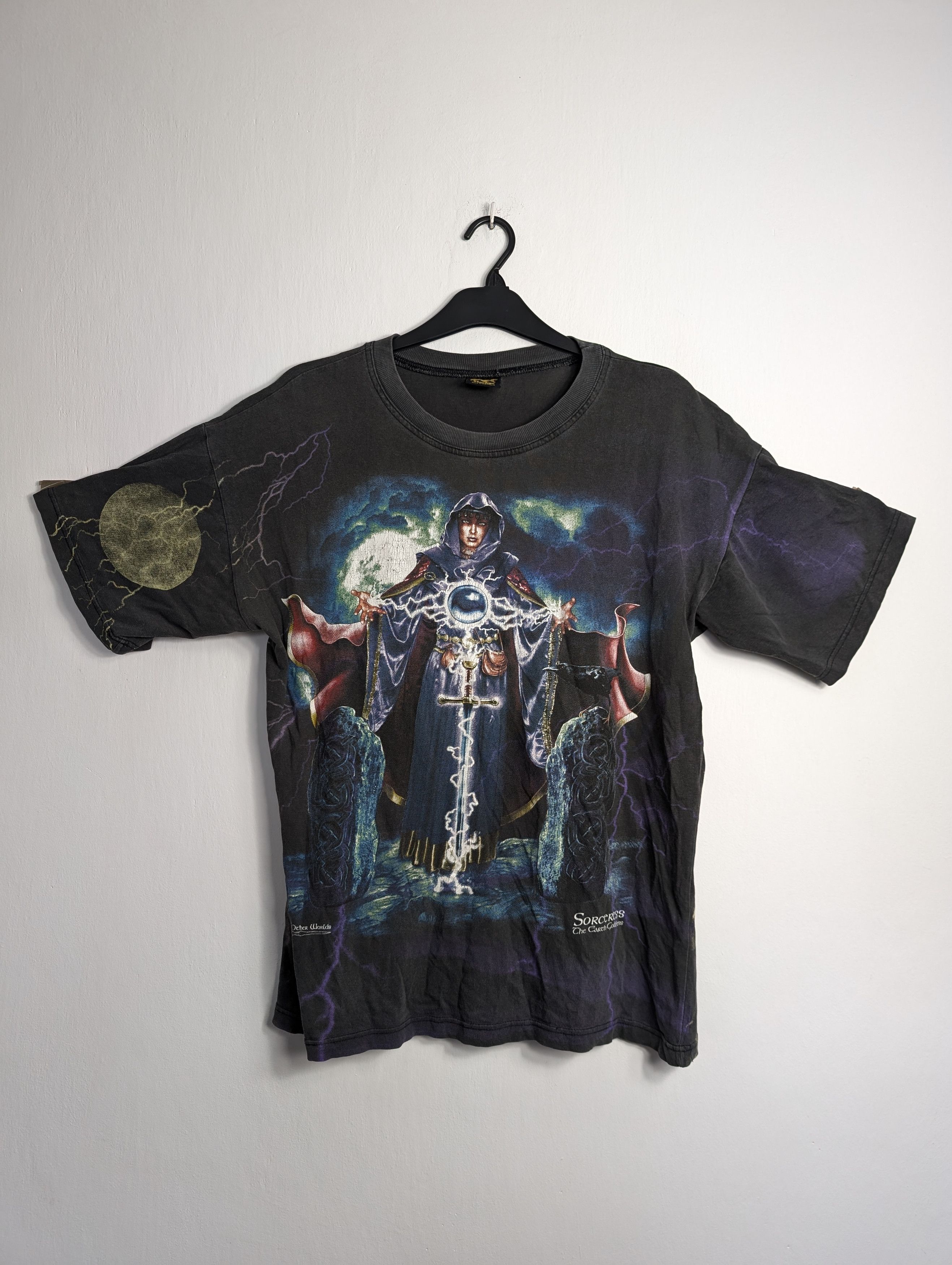 Vintage Vintage 90s Sorceress All Over Print Wizard Fantasy Promo Size US XL / EU 56 / 4 - 1 Thumbnail