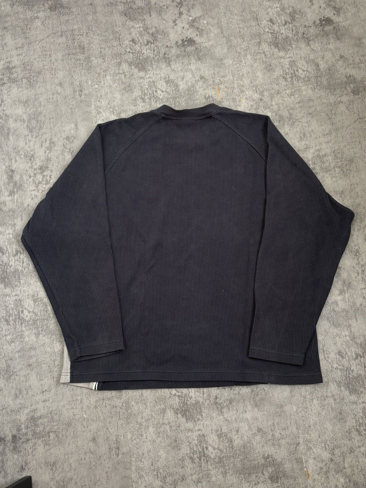 Nike Vintage Nike y2k sweatshirt embroidery swoosh Size US L / EU 52-54 / 3 - 2 Thumbnail