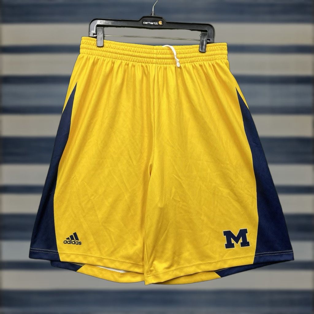 VINTAGE adidas Michigan Wolverines Shorts Mens 2XL Team Issued Basketball Y2K Athletic Shorts