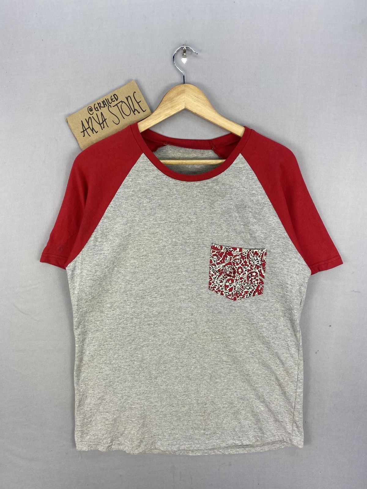 Band Tees Vintage Y2K BigBang ‘Vip Japan Only’ Raglan Tee Size US M / EU 48-50 / 2 - 1 Thumbnail