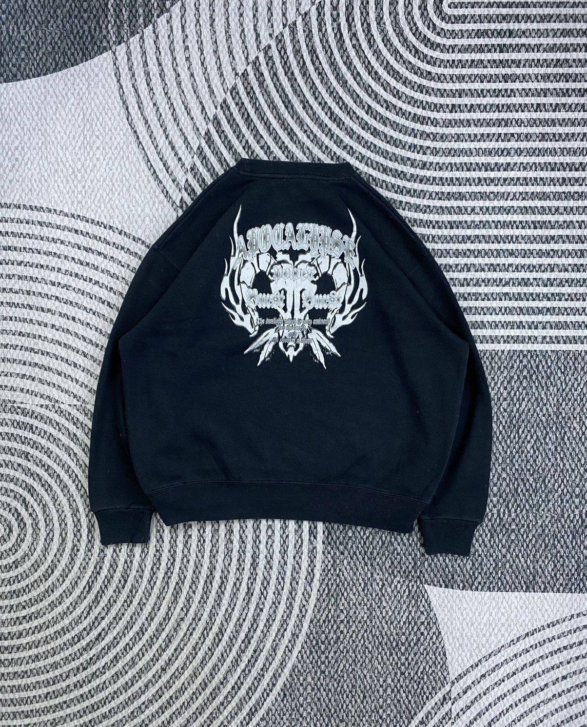 Japanese Brand Vintage Japanese Fashion Back Hit Print Sweatshirt Size US XL / EU 56 / 4 - 1 Thumbnail