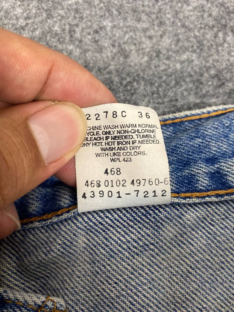 Levi's vintage levis relaxed straight leg nice design Size US 35 - 12 Thumbnail