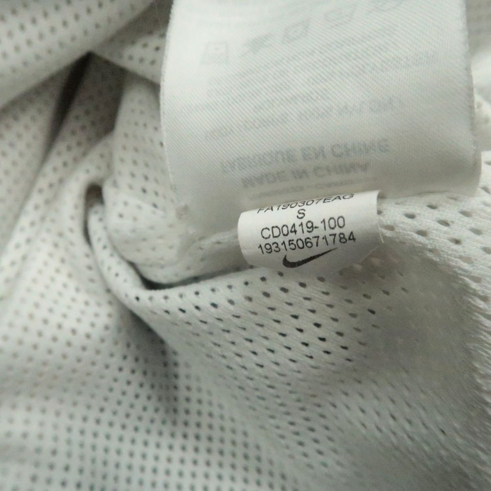 Nike Nike Jacket Mens S White NSW Big Swoosh Woven Pullover Zip Hooded Pockets 1/4 Zip Windbreaker Softshell Regular Casual Sportswear Size US S / EU 44-46 / 1 - 7 Thumbnail
