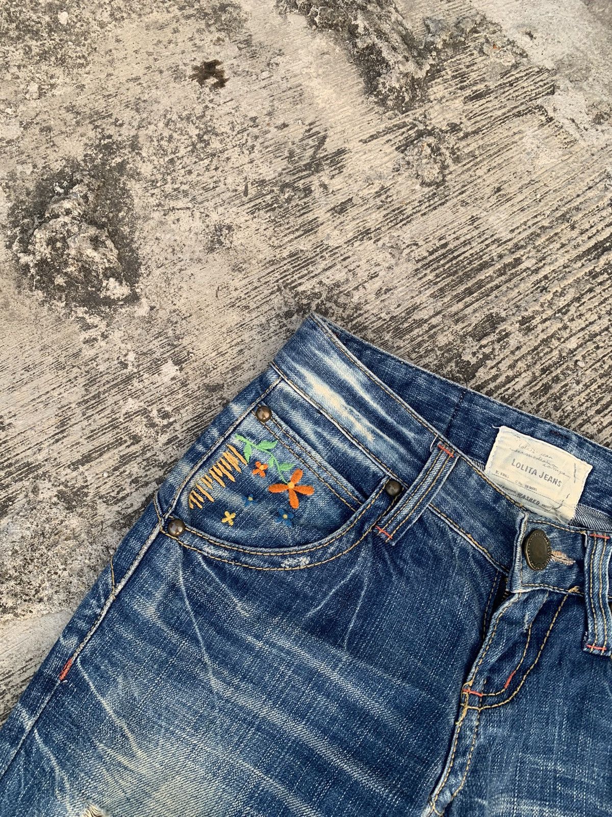 Japanese Brand Flare Lolita jeans washed flowers embroidery wide leg jeans Size 25" / US 0 / IT 36 - 8 Thumbnail