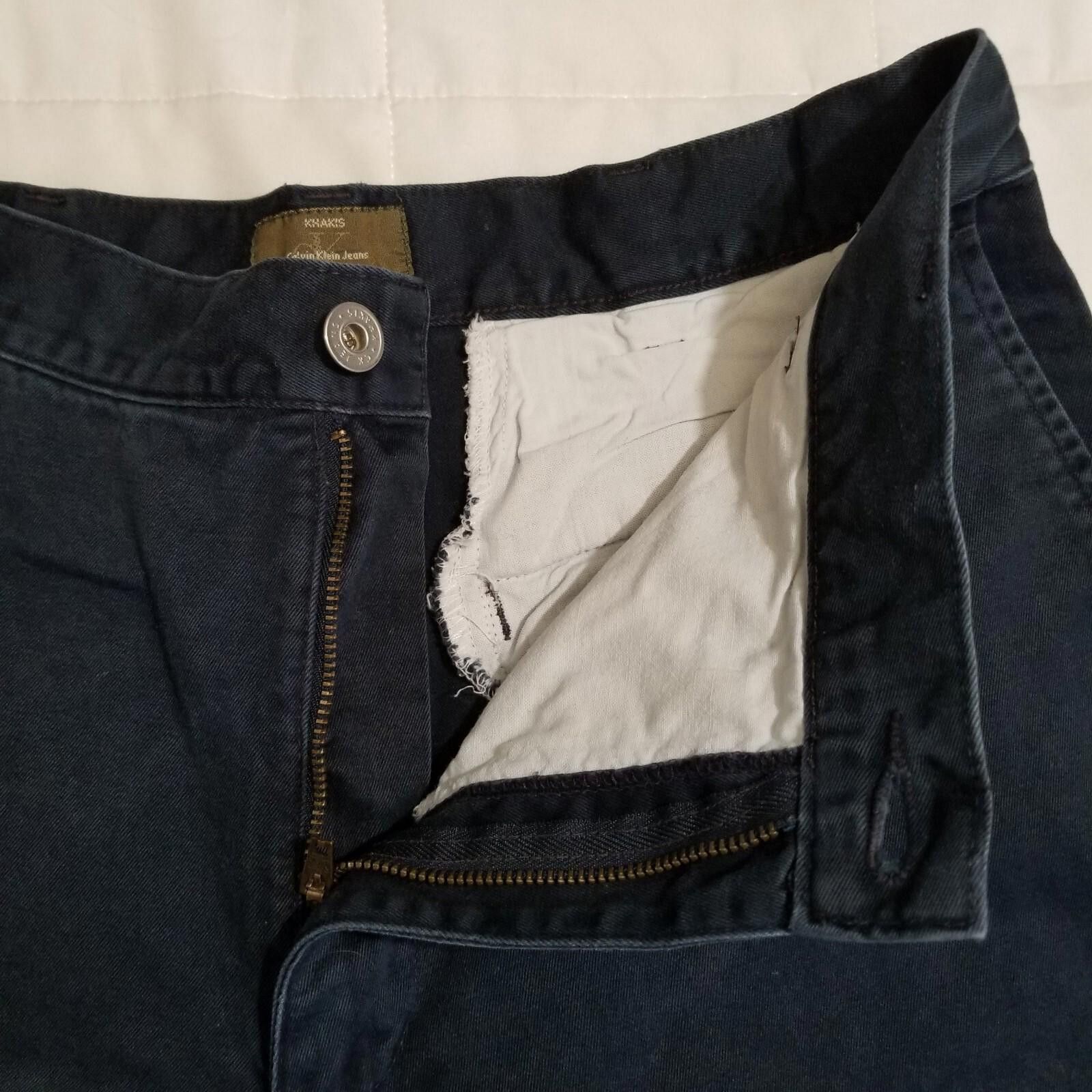 Calvin Klein Calvin Klein Flat Front Navy Blue Khakis Size 10 Size ONE SIZE - 10 Thumbnail