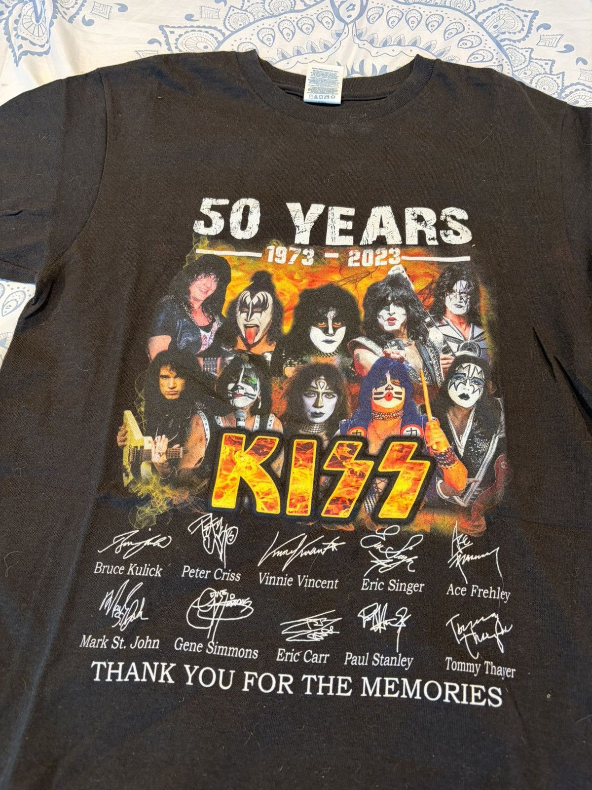 Vintage Kiss shirt Small Size US S / EU 44-46 / 1 - 2 Thumbnail