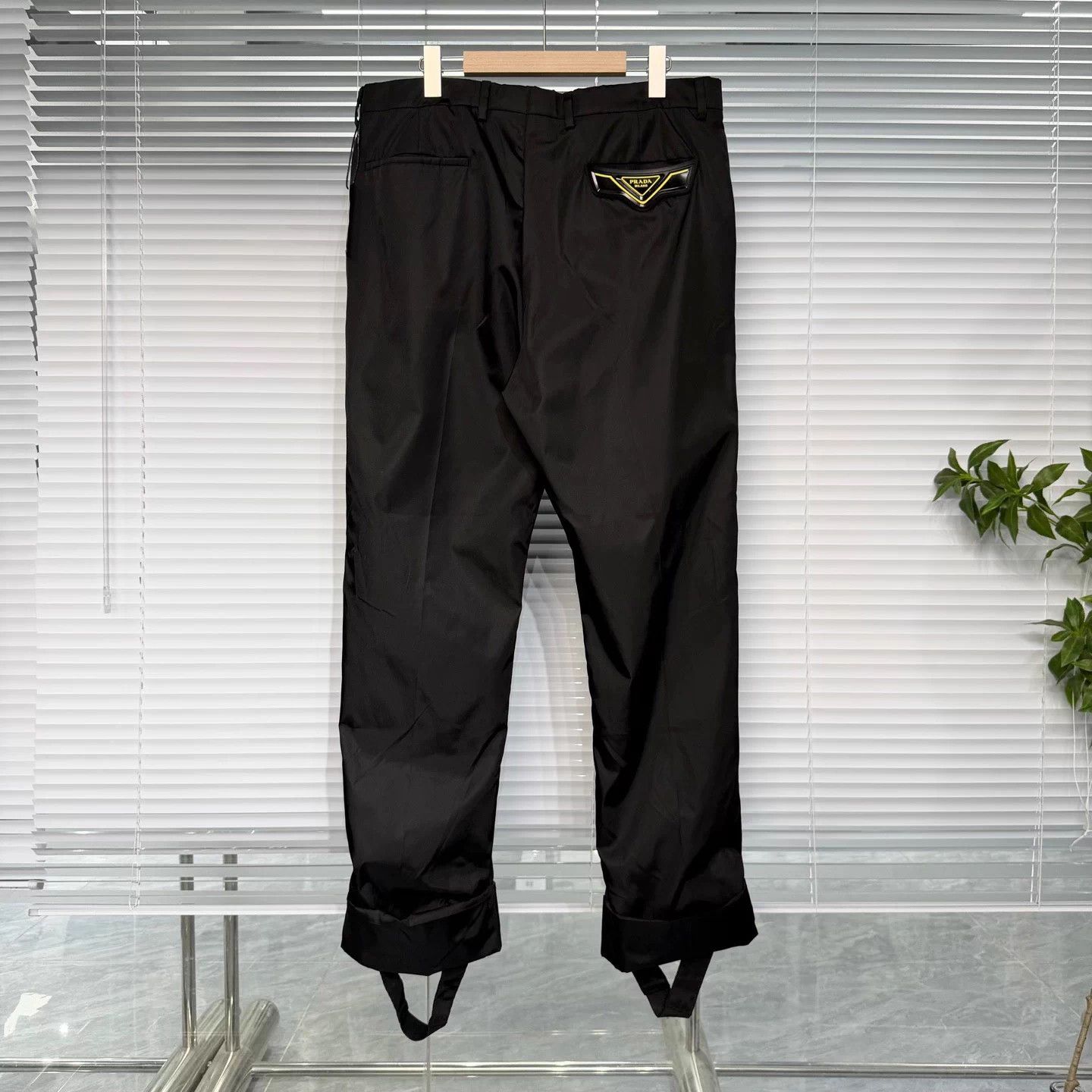 Prada [Almost New] Prada Casual Trousers, Size 52 Size US 36 / EU 52 - 2 Thumbnail