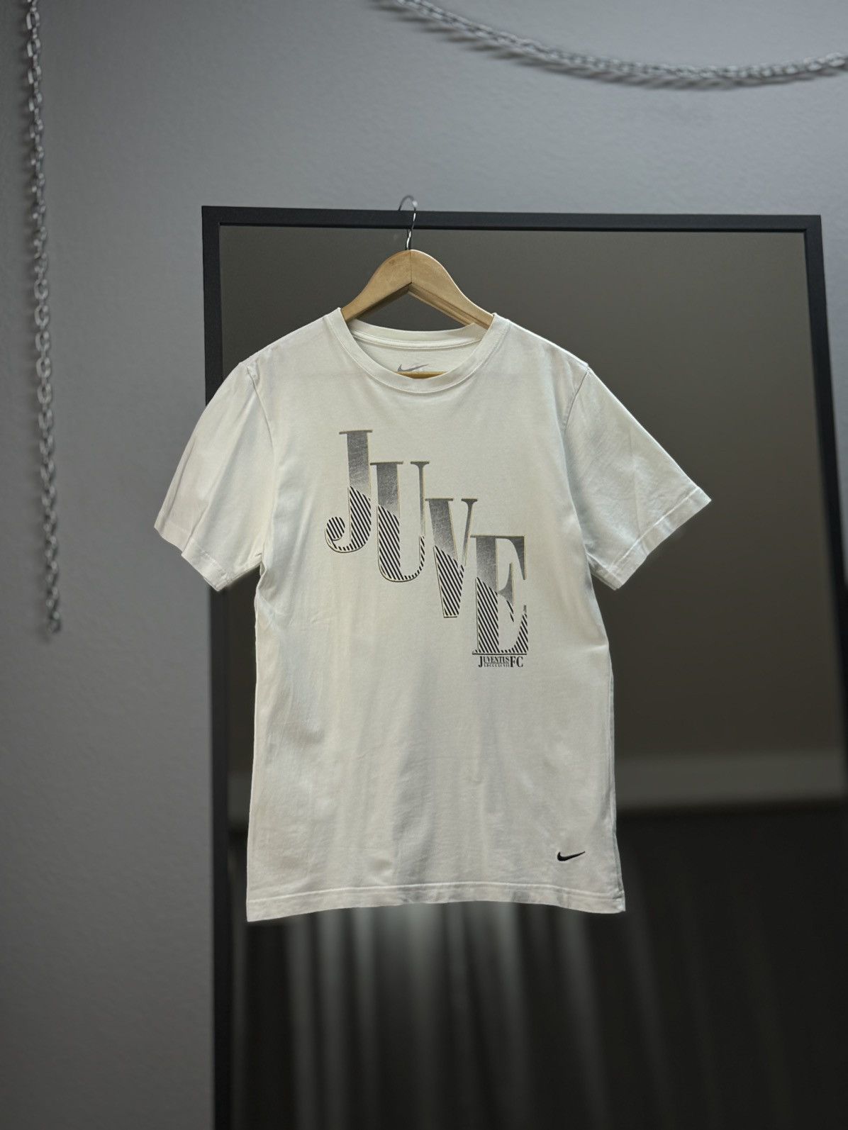 Nike Vintage Block core Jersey Juventus Italy Soccer T-shirt Y2K Size US M / EU 48-50 / 2 - 1 Thumbnail