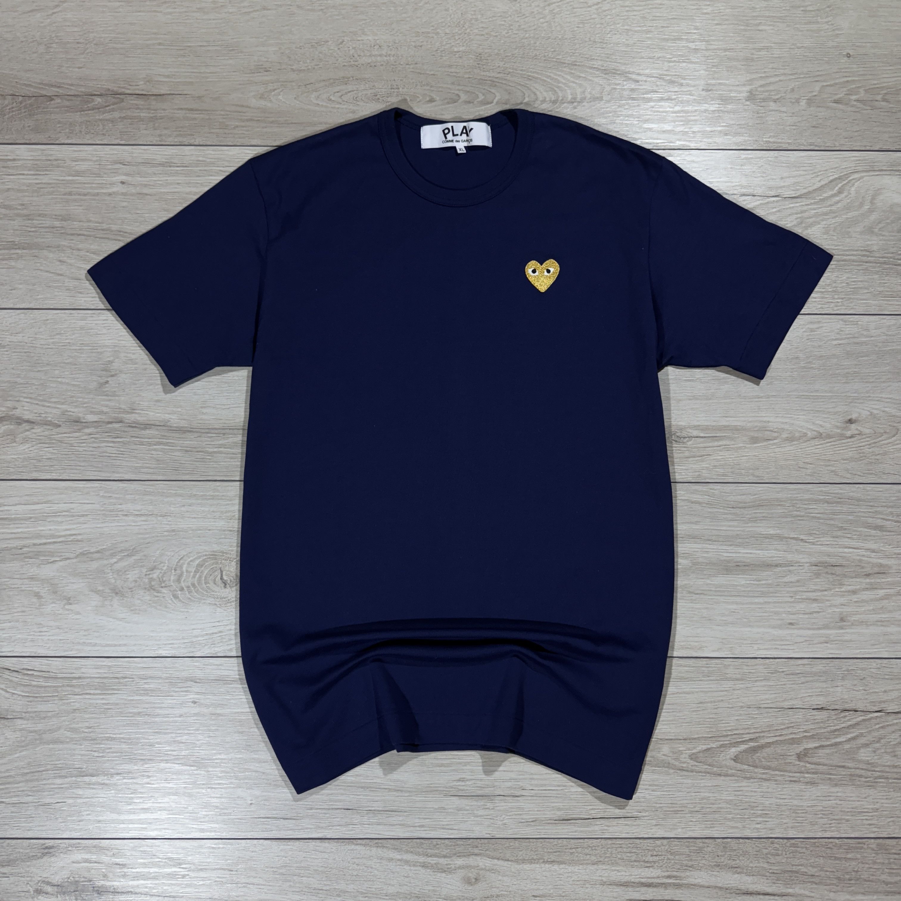 Comme des Garcons PLAY Comme des Garçons PLAY Gold Heart T-Shirt Navy Blue Size XL Size XL / US 12-14 / IT 48-50 - 1 Thumbnail