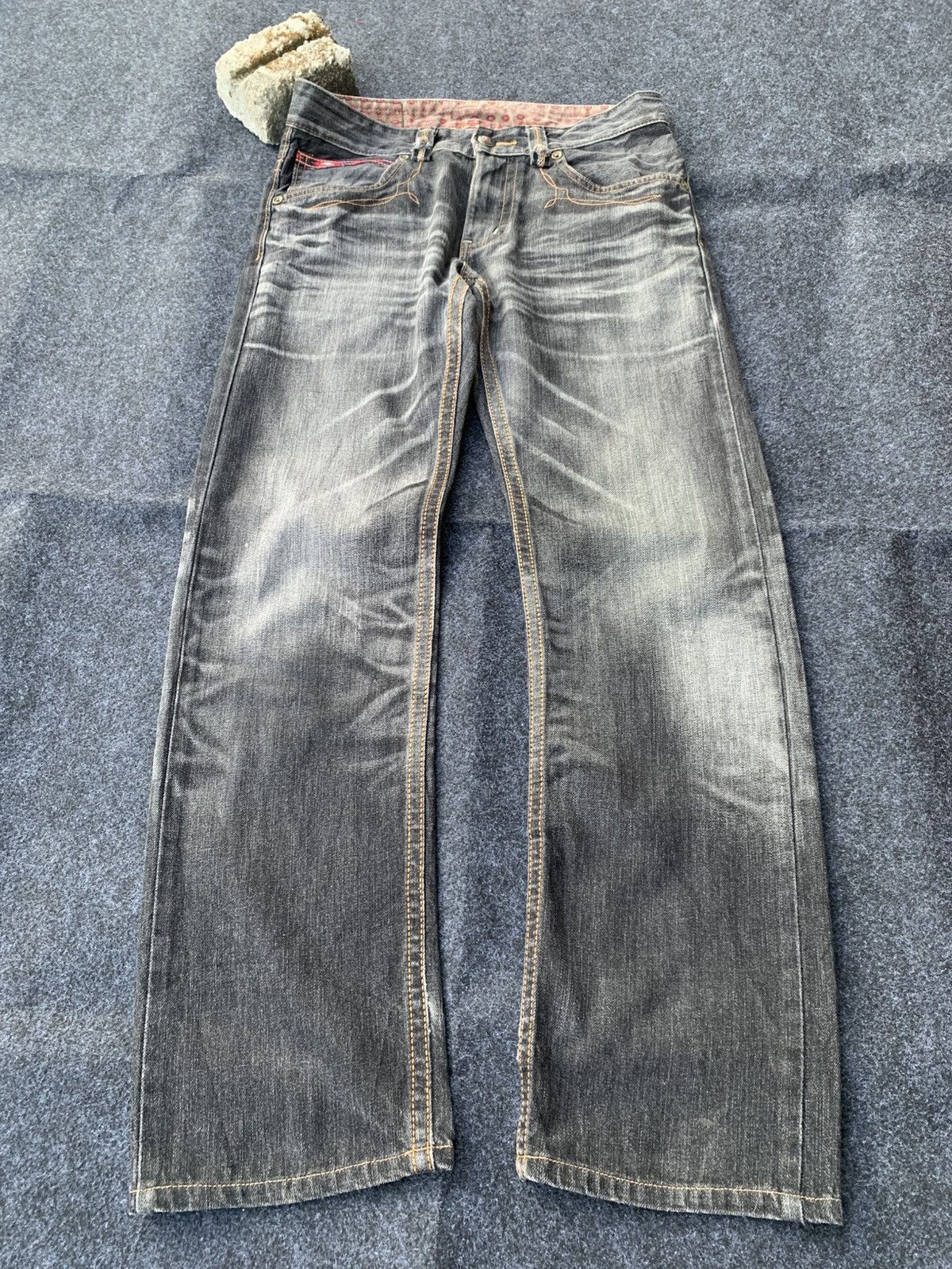 Edwin Edwin exclusive vintage black faded.( Best offer) Size US 32 / EU 48 - 1 Thumbnail