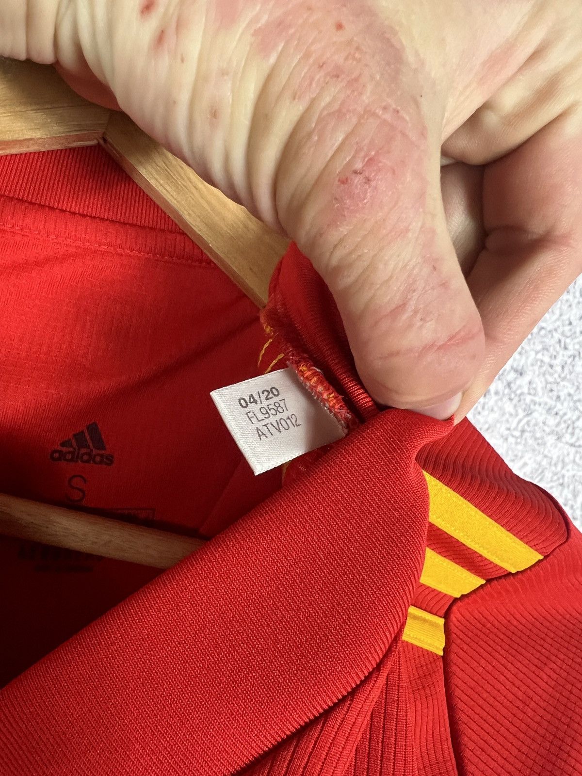 Adidas Adidas Wales National Team 2020 Home Soccer Jersey Shirt Size US S / EU 44-46 / 1 - 6 Thumbnail