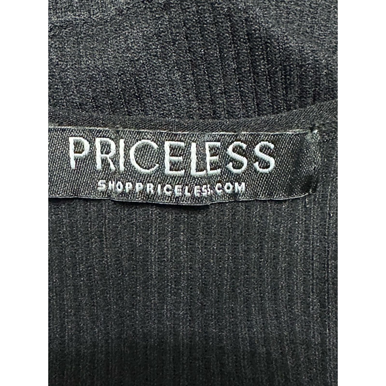Other Priceless Crop Top Ribbed V-Neckline Sleeveless Black W S/M Size M / US 6-8 / IT 42-44 - 7 Thumbnail