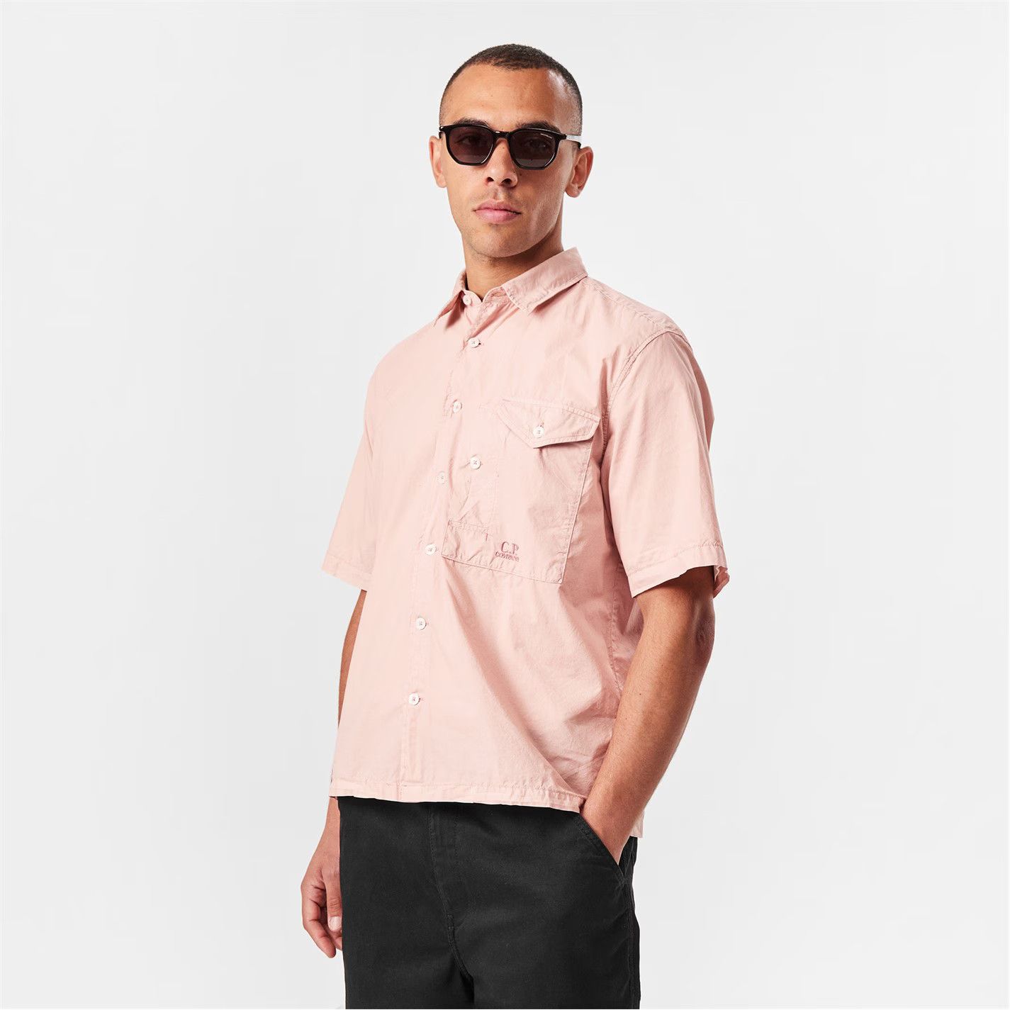 C.P. Company o1g2r1mq0426 Short Sleeve Embroidered Logo Shirt Misty Rose Size US S / EU 44-46 / 1 - 2 Thumbnail