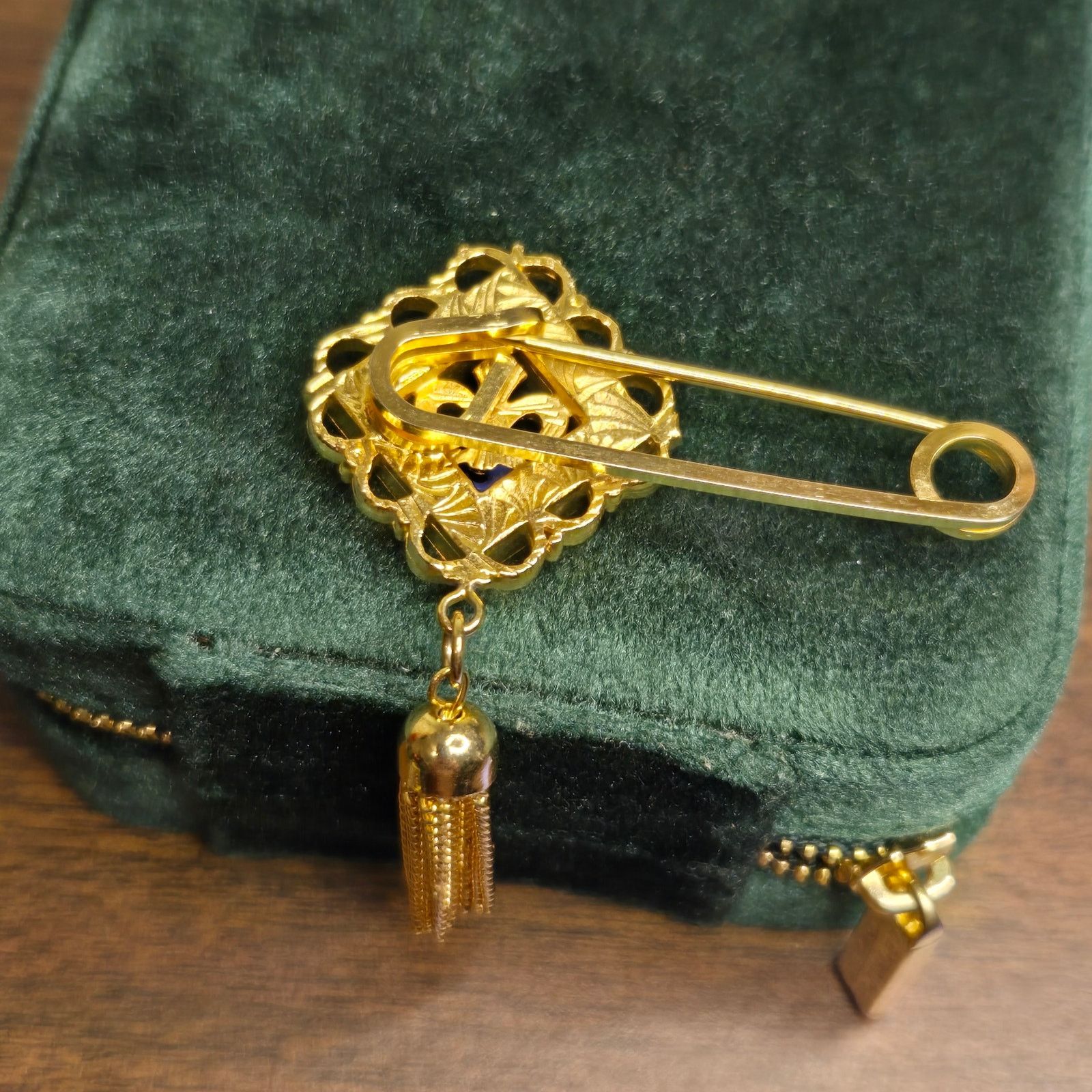 Vintage Vintage Victorian Style Gold Tone Blue Enamel Fleur de Lis Size ONE SIZE - 4 Thumbnail