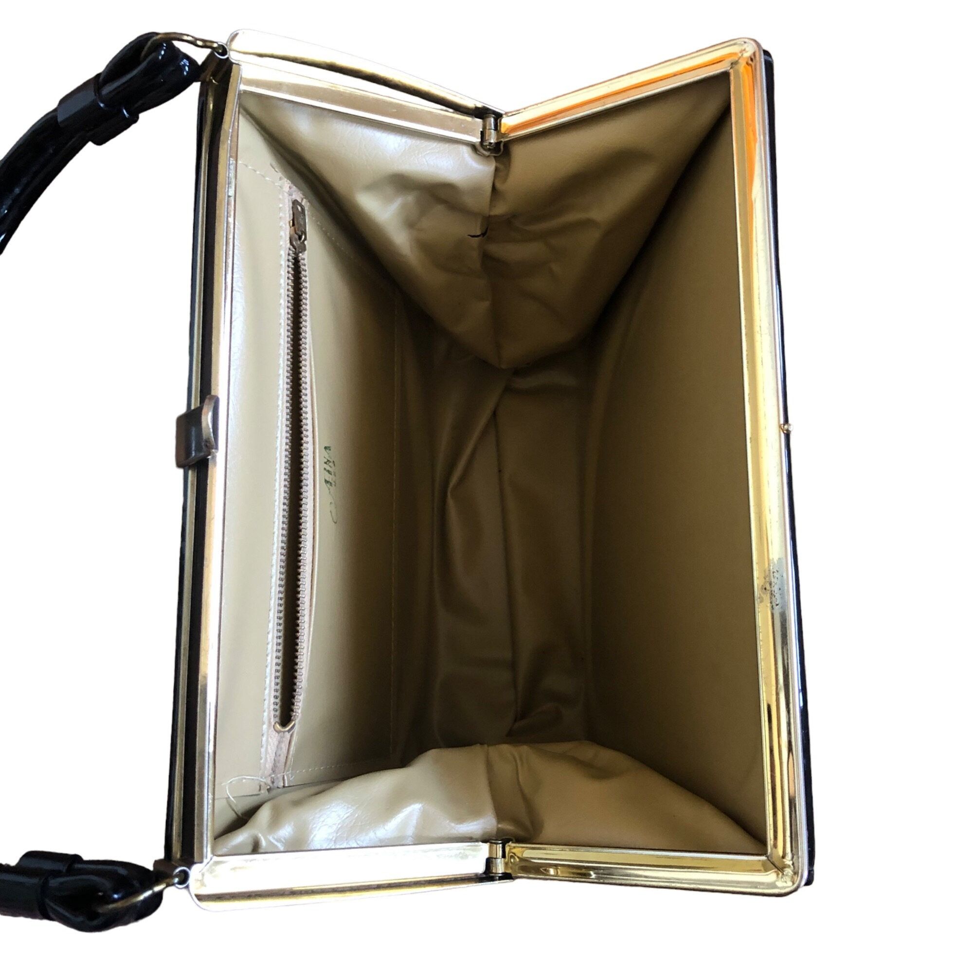 Vintage Vintage Aina Patent Leather Gold Hardware Frame Handbag Size ONE SIZE - 11 Thumbnail