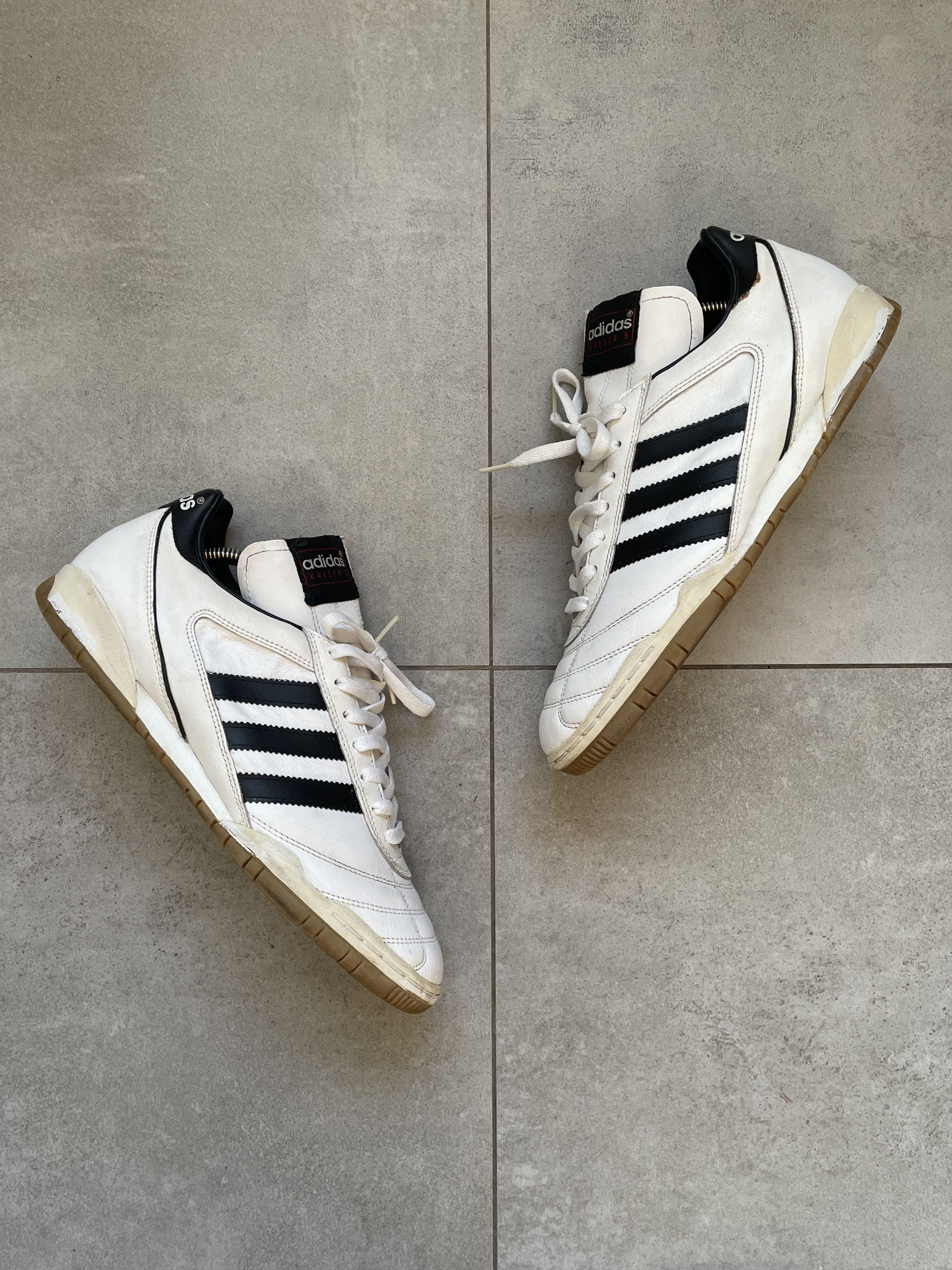 Adidas VINTAGE ADIDAS KAISER SAMBA SOCCER BLOKE LEATHER SNEAKERS Size US 9 / EU 42 - 2 Thumbnail