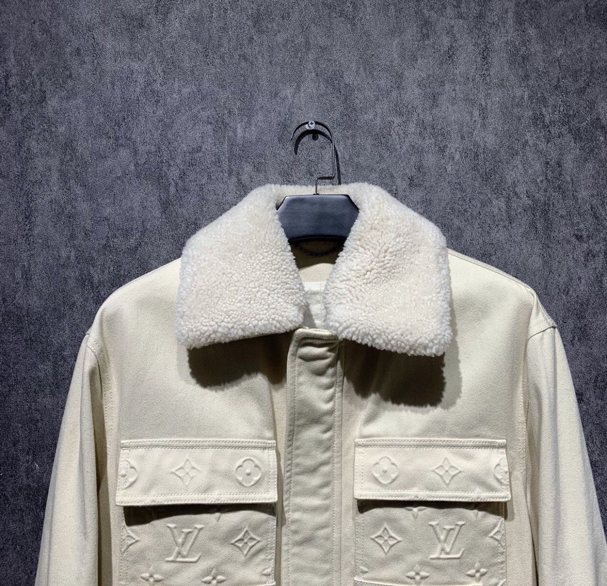 Louis Vuitton LOUIS VUITTON Embossed full print jacket2412-Nextarrow Size US M / EU 48-50 / 2 - 3 Thumbnail