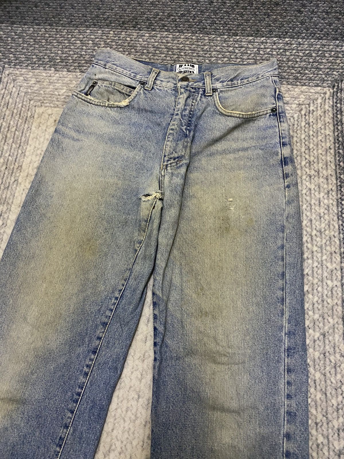 Iceberg × Vintage VINTAGE 90s ICEBERG JEANS X SNOOPY DISTRESSED JEAN Size US 30 / EU 46 - 2 Thumbnail