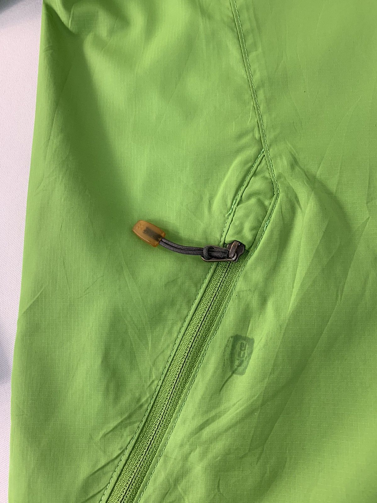 Nike ACG Hype Nike Acg Quilted Hooded Jacket Full Zip Design Size US L / EU 52-54 / 3 - 20 Thumbnail