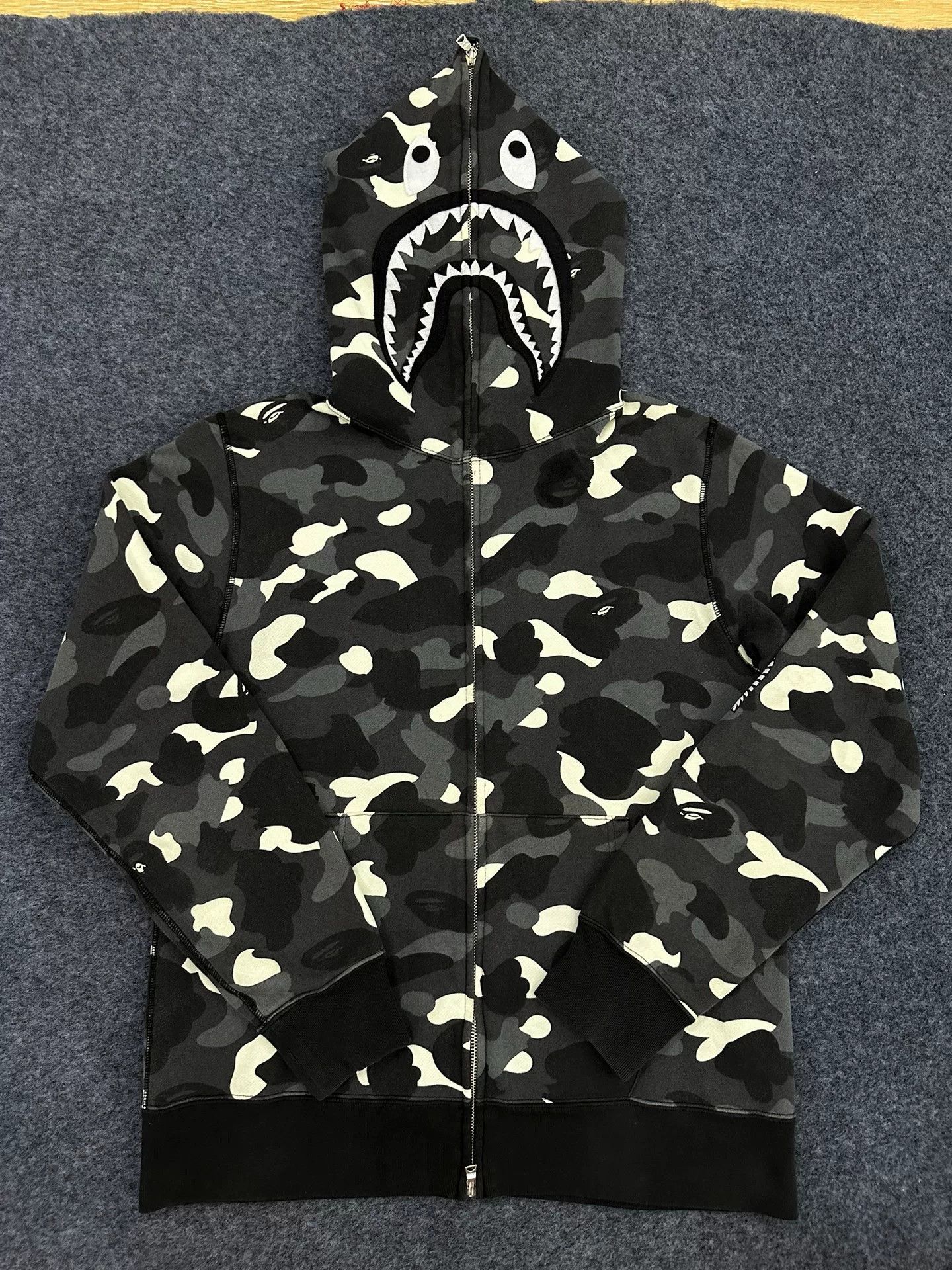 Bape Bape Multi Shark Sweatshirt Pullover Size US XL / EU 56 / 4 - 1 Thumbnail