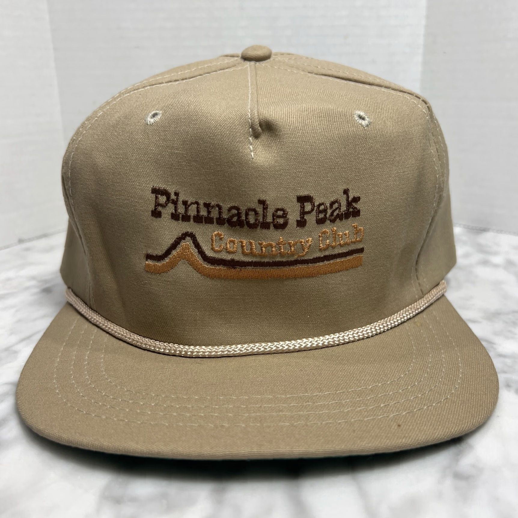 Vintage VINTAGE Pinnacle Peaks Country Club Hat Scottsdale Arizona Adjustable Rope Strapback Tan Trucker Cap Mens/Unisex Size ONE SIZE - 6 Thumbnail