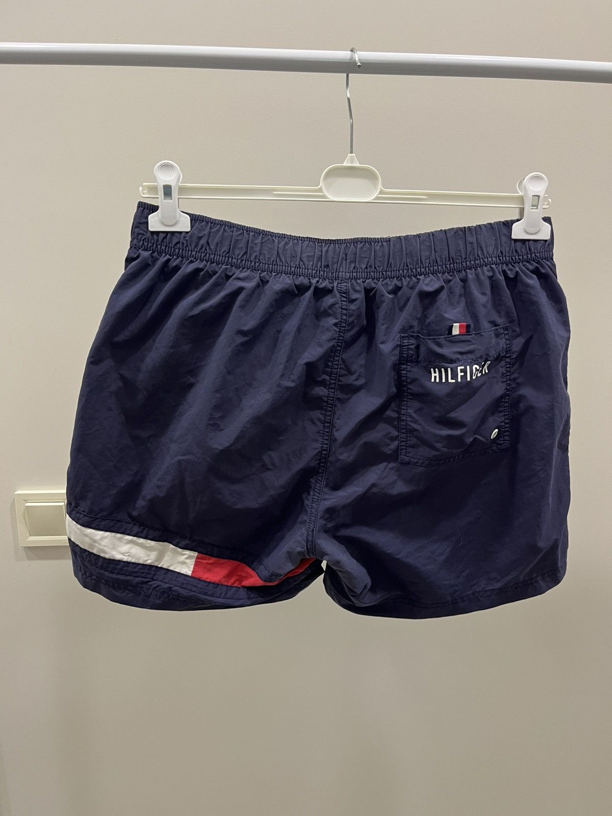 Other Vintage Tommy Hilfiger Shorts Big Logo Size US 34 / EU 50 - 3 Thumbnail