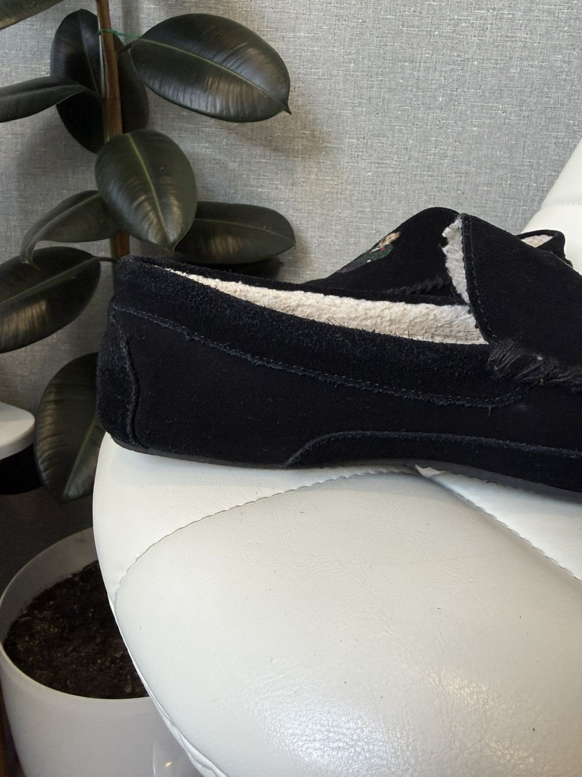 Polo Ralph Lauren Polo Bear Moccasin Slippers Mens Black Suede Shearling Shoes Size US 12 / EU 45 - 7 Thumbnail