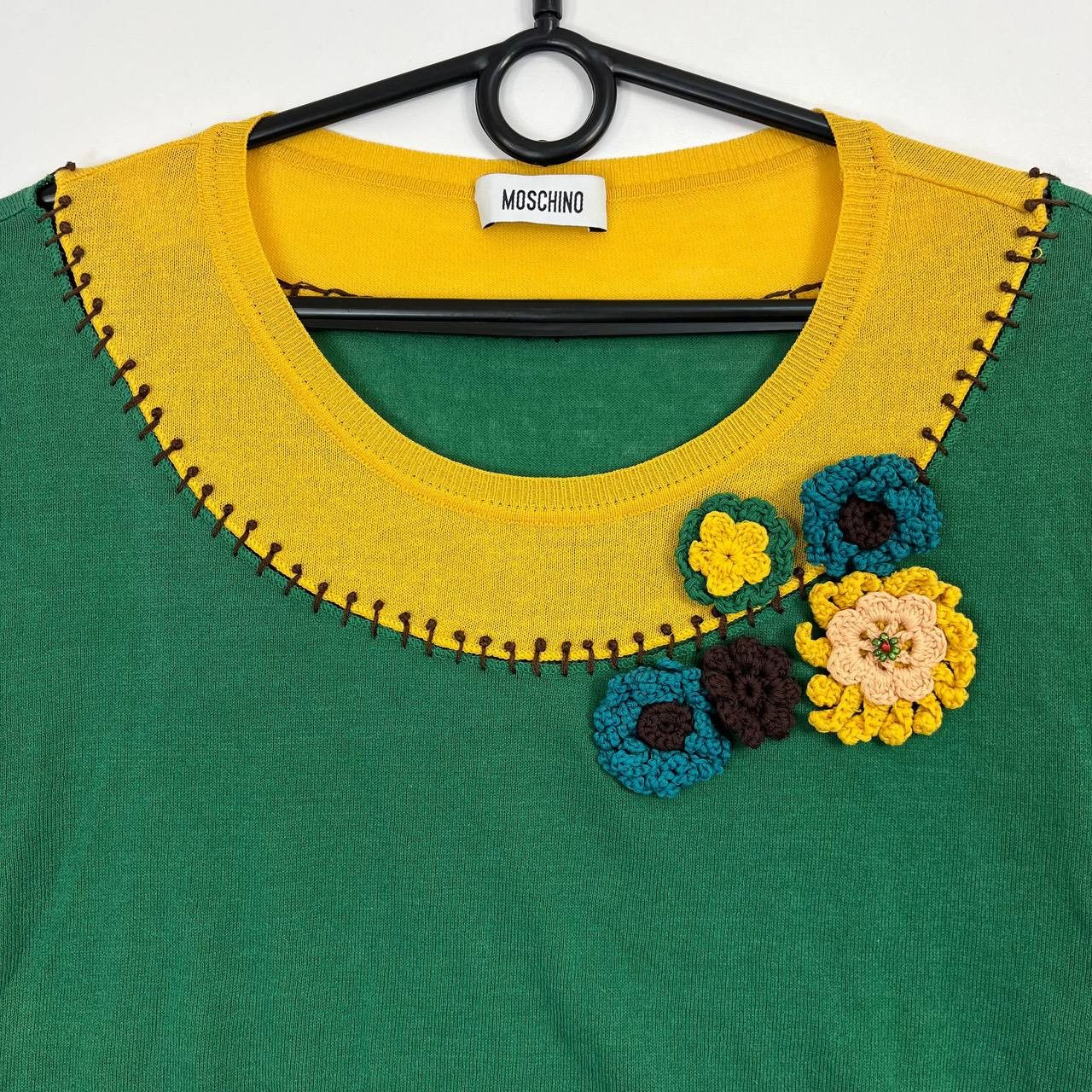 Moschino Moschino Vintage Knit Top Floral Applique Cotton Womens L Size L / US 10 / IT 46 - 2 Thumbnail