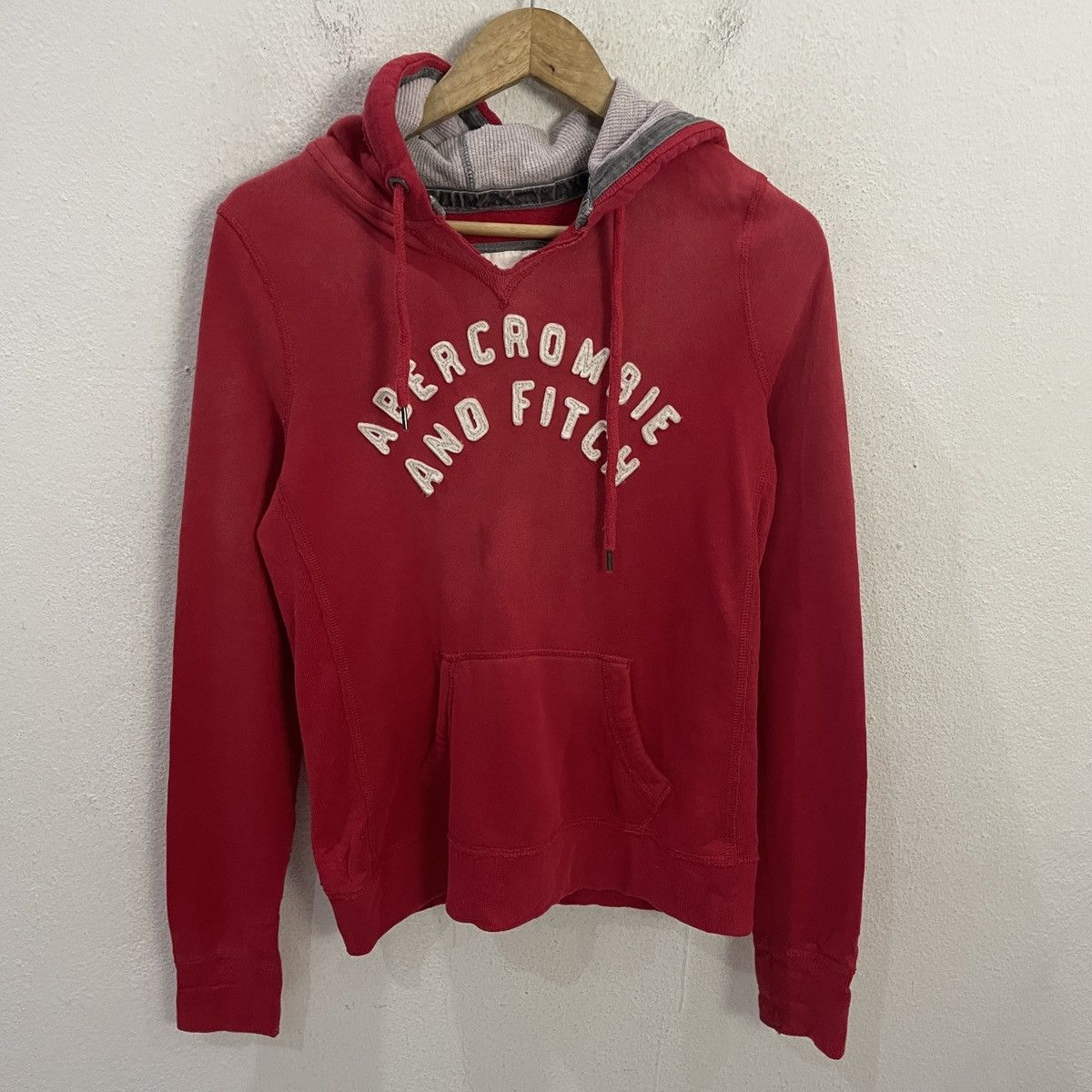 Abercrombie & Fitch Vintage Abercrombie & Fitch Hoodies Sweatshirt Size M / US 6-8 / IT 42-44 - 1 Thumbnail