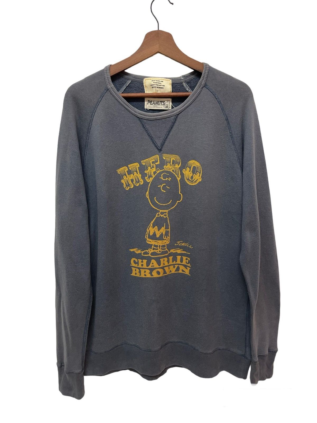 Is This The Cutest Clothing Collab Ever? American Eagle X Charlie Brown - esrzzvh