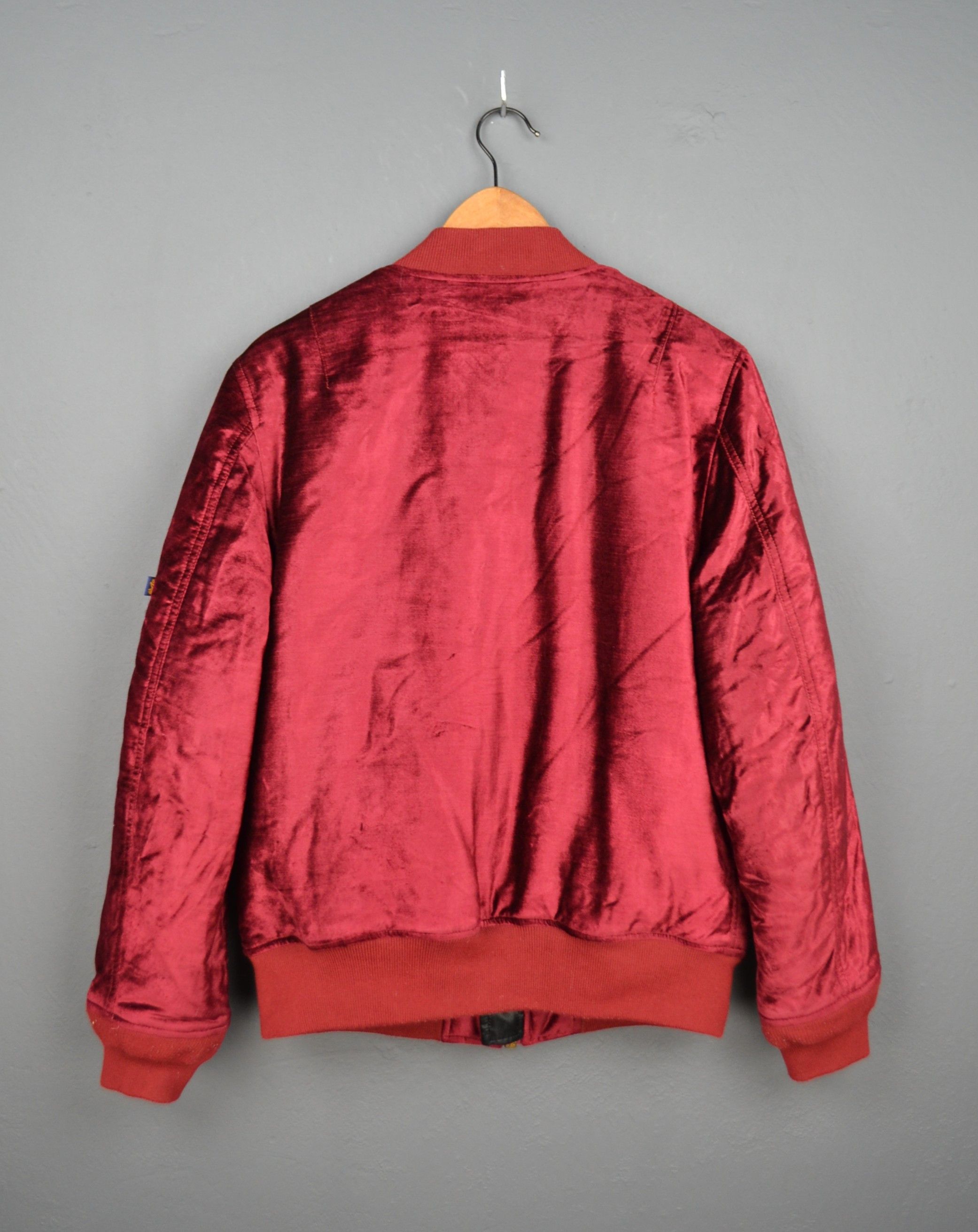 Alpha Industries Alpha Industries L Velvet Red Burgundy MA-1 Bomber Size US L / EU 52-54 / 3 - 13 Thumbnail