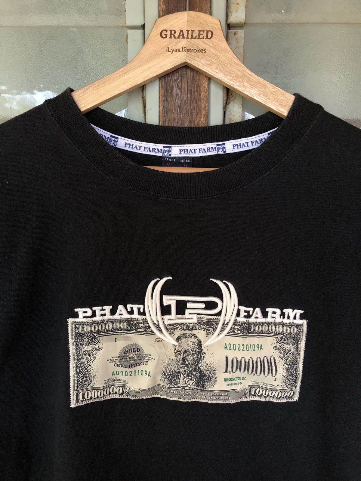 Phat Farm Vintage Phat Farm 1,000.000 usd Embroidered Rare Shirt Tee Size US XL / EU 56 / 4 - 2 Thumbnail