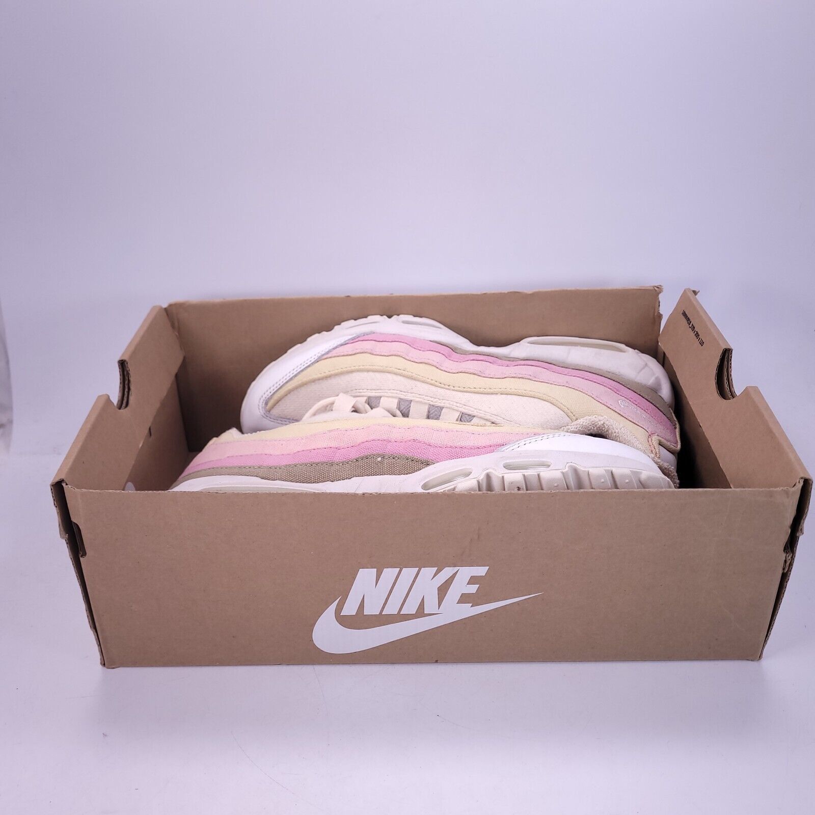 Nike Nike Air Max 95 QS Shoe Womens Size 8 CD7142-700 White Pink Size US 8 / IT 38 - 10 Thumbnail