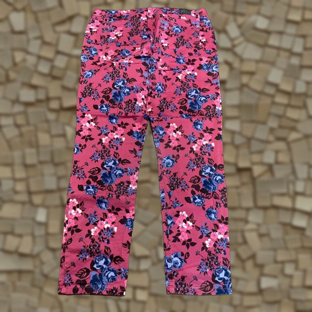 Vintage Love Nation Jeans Women's 16 Floral Skinny Denim Pink Blue Black White Regular Size 16 Inseam 29.5 in Class: Jeans Womens Size 38" / US 16 / IT 52 - 1 Thumbnail