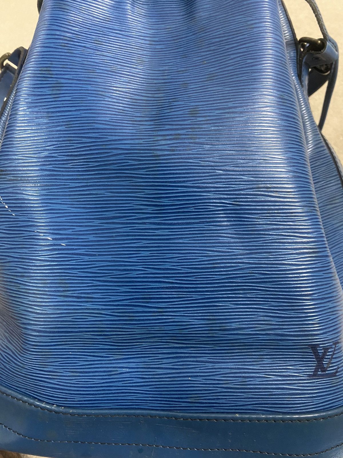 Louis Vuitton Louis Vuitton Blue Epi Bucket Size ONE SIZE - 6 Thumbnail