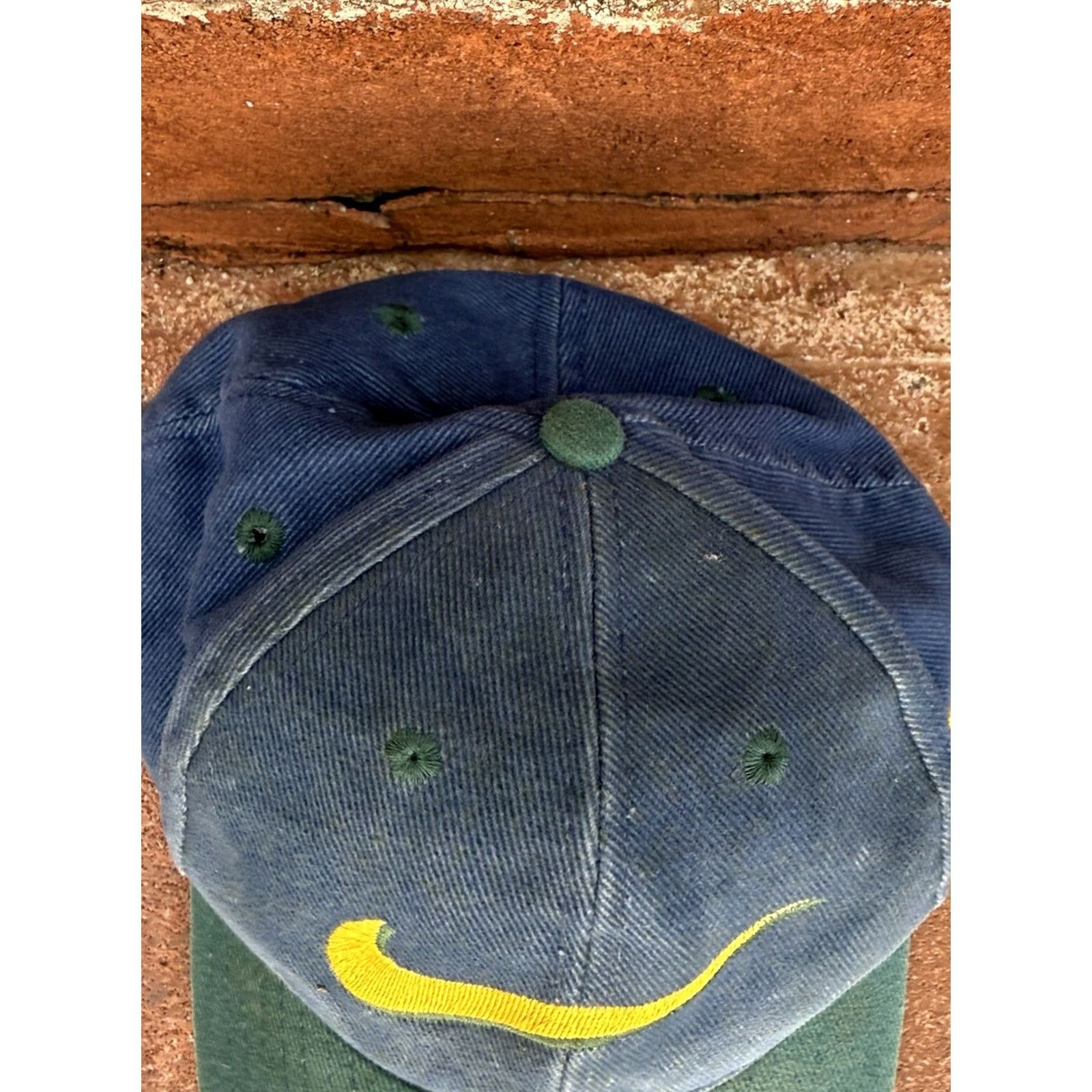 Nike VINTAGE Nike Center Swoosh Denim Snapback Hat Cap Embroidered Men Snapback, 90s, Blue, Cotton, Adjustable, Lightweight, Breathable Size ONE SIZE - 4 Thumbnail