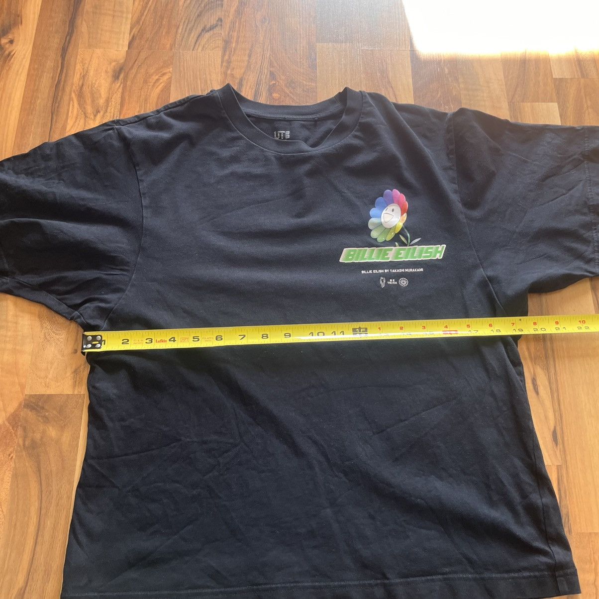 Billie Eilish × Takashi Murakami × Uniqlo Takashi Murakami x Billie Eilish x Uniqlo Collaboration Size US S / EU 44-46 / 1 - 2 Thumbnail