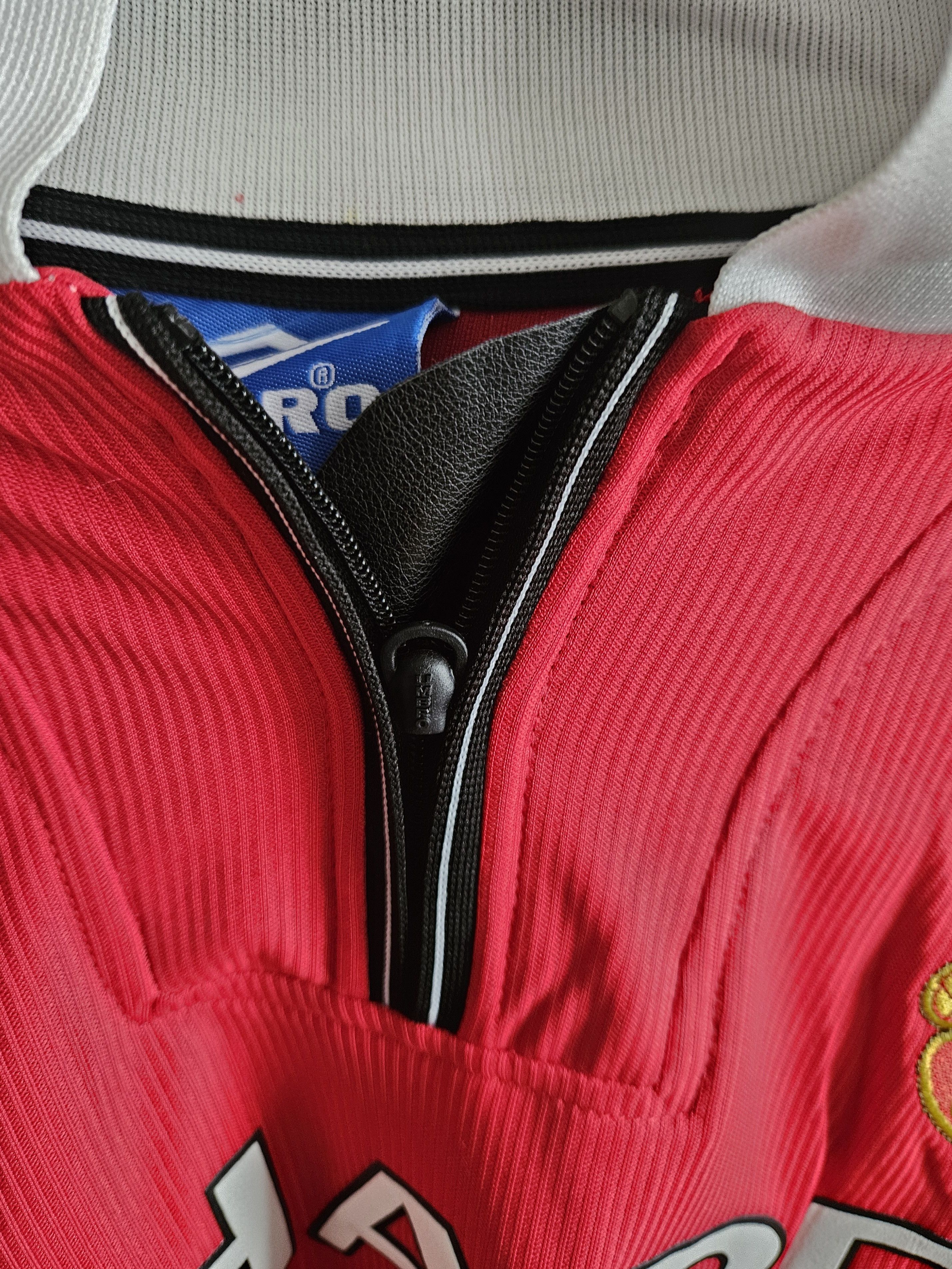 Other Beckham 7 Manchester 1998/1999 Vintage Soccer Jersey trikot Size US L / EU 52-54 / 3 - 7 Thumbnail