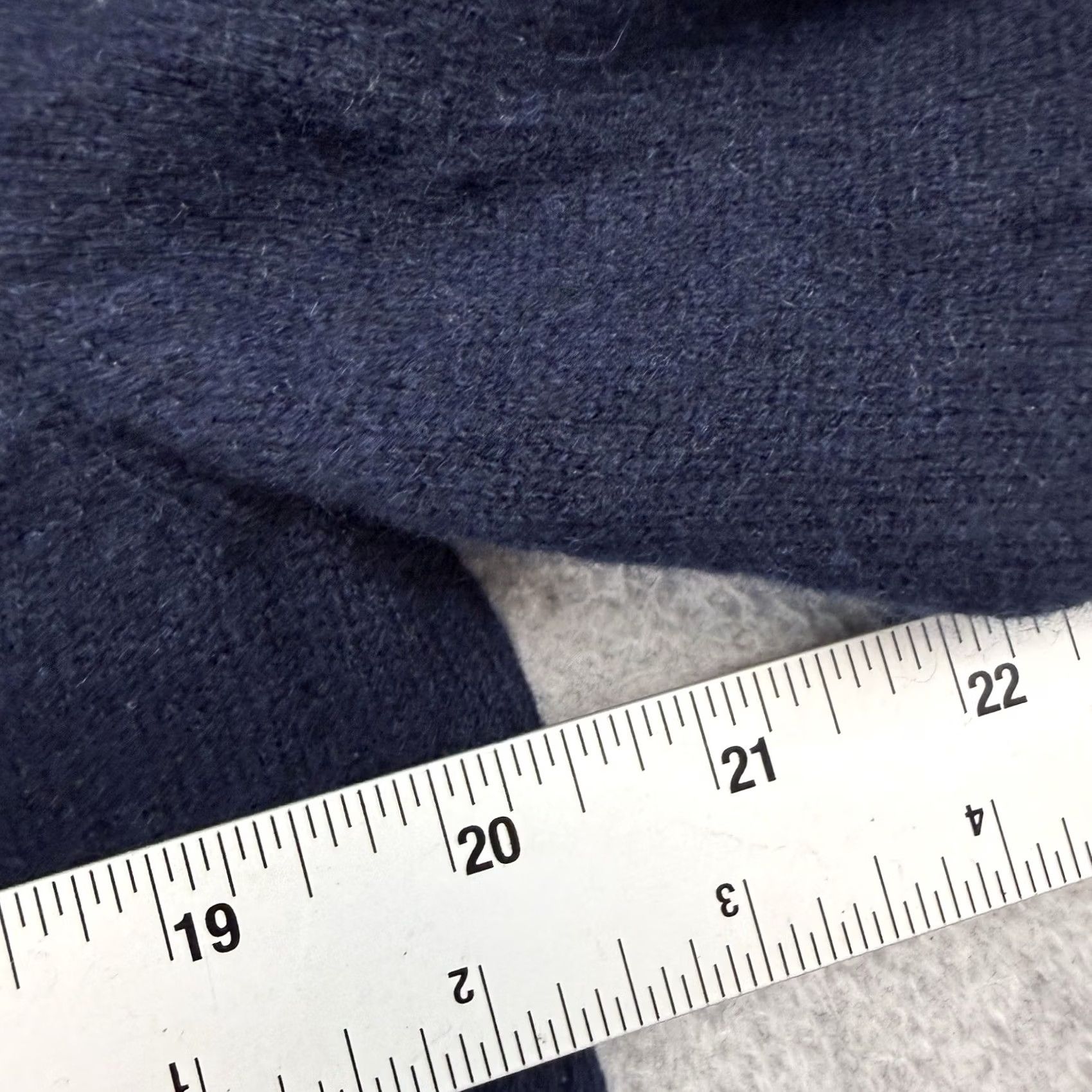 Paul Stuart Paul James Sweater Mens M Blue 100% Cashmere V-Neck Pullover Knit Navy Volvo? Size US M / EU 48-50 / 2 - 5 Thumbnail