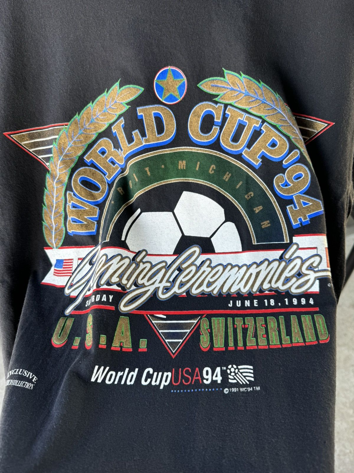 Vintage Vintage 1994 World Cup USA Trench T Shirt Switzerland Size US XL / EU 56 / 4 - 5 Thumbnail