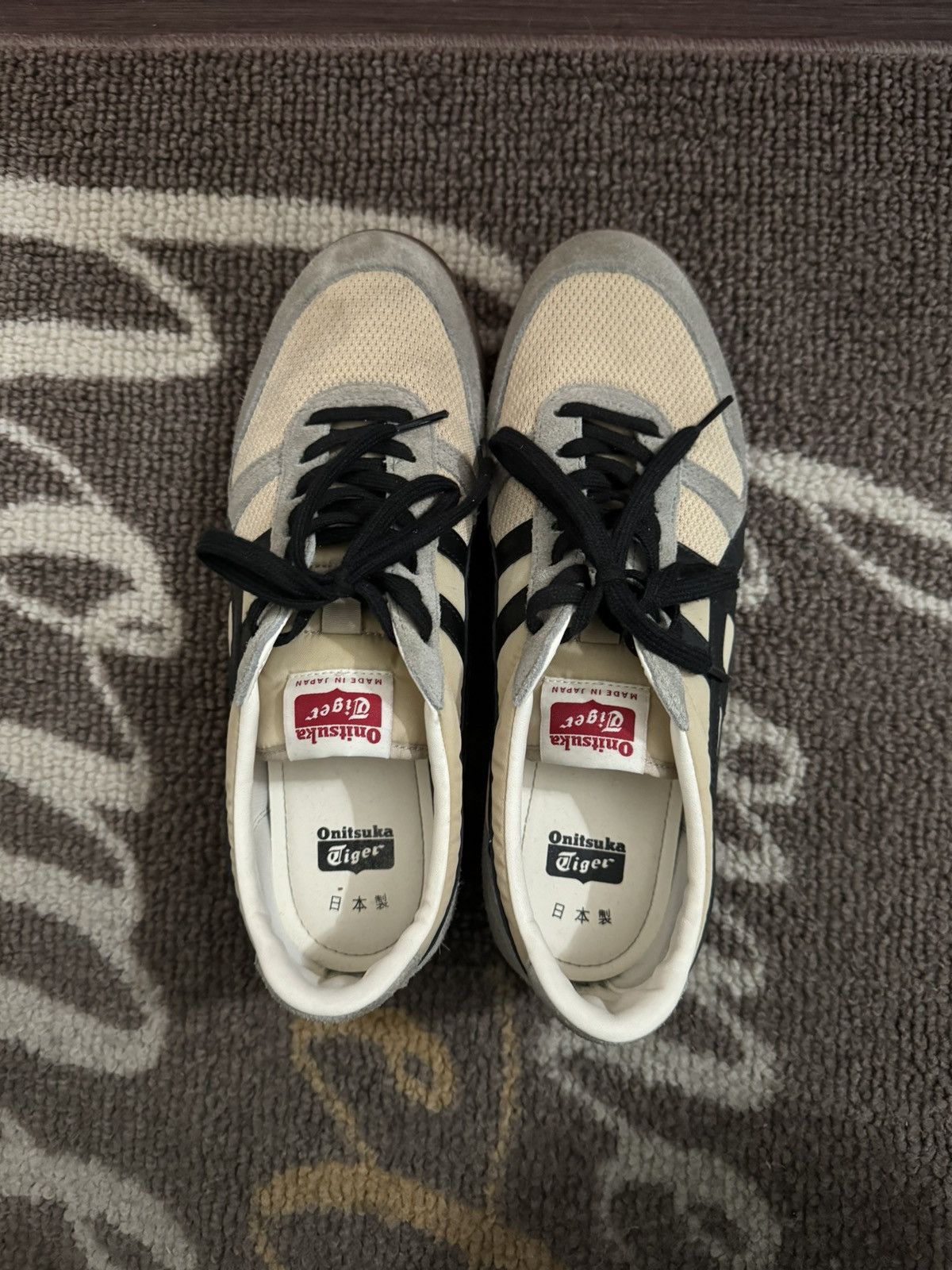 Onitsuka tiger ultimate 81 japan best sale