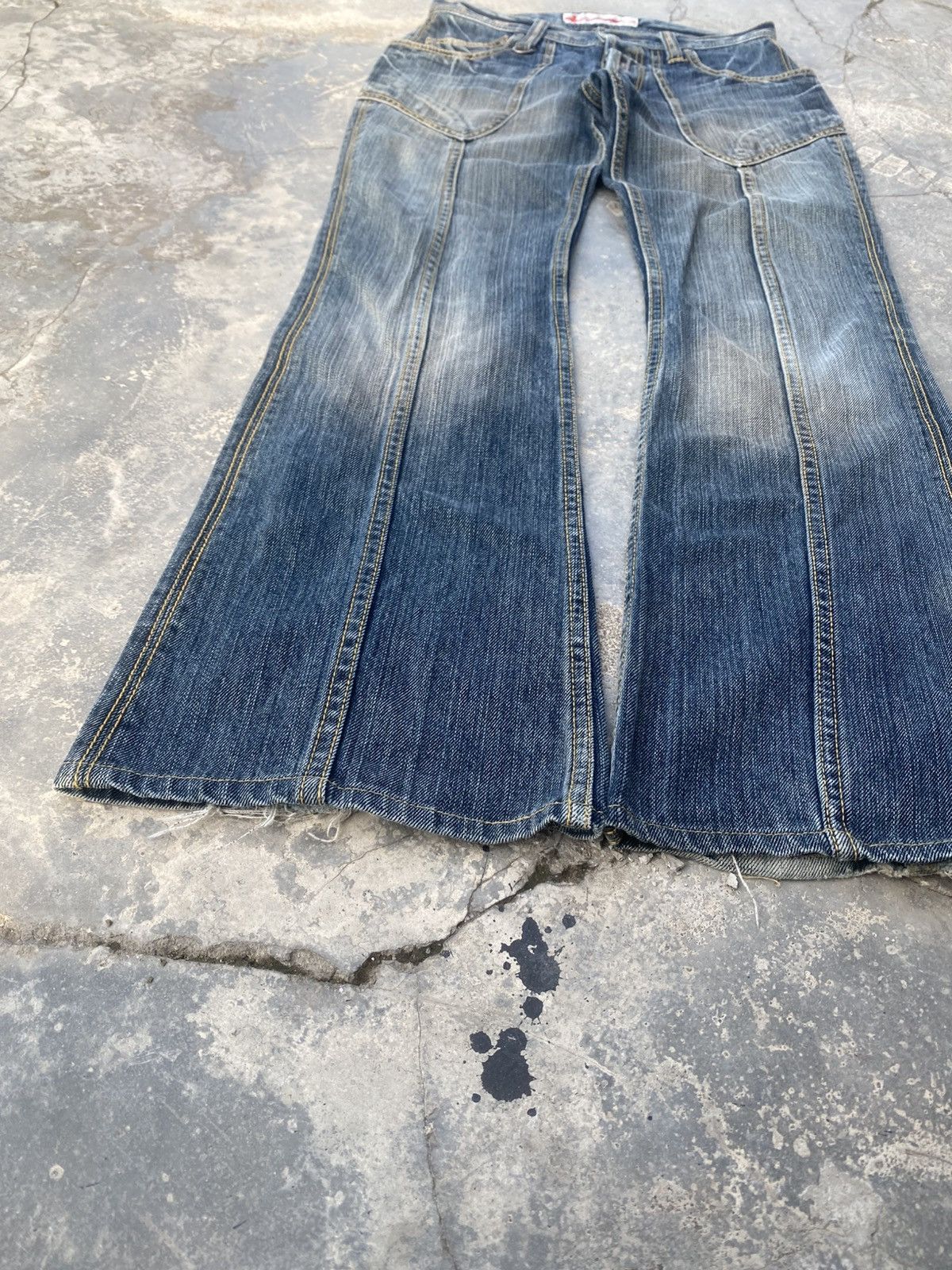 If Six Was Nine GENOESE Vampire Flared Jeans Size US 27 - 4 Thumbnail