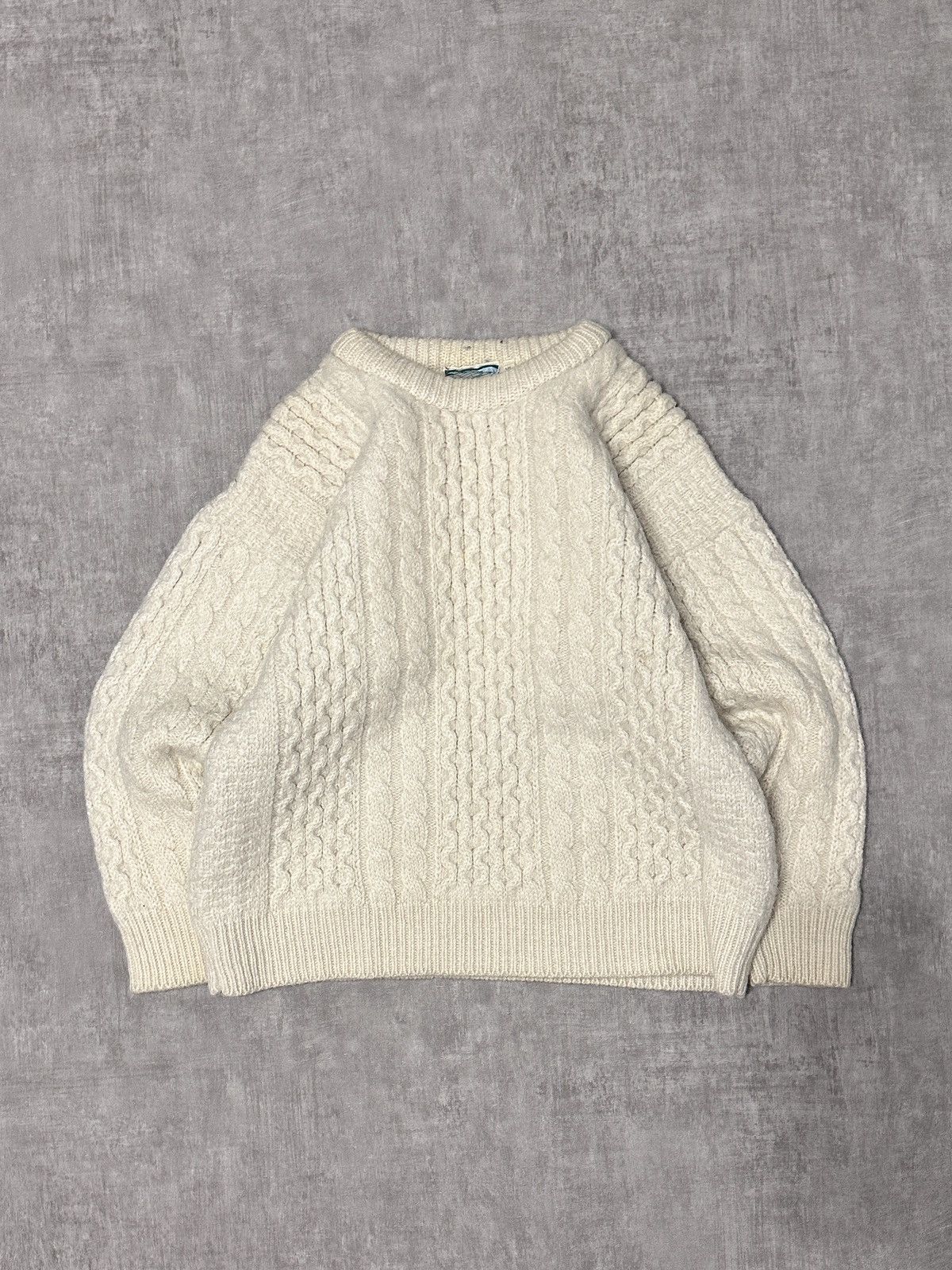 Handmade × Vintage Vintage Heavy Handloomed Irish Fisherman Knit Sweater Size US M / EU 48-50 / 2 - 1 Thumbnail