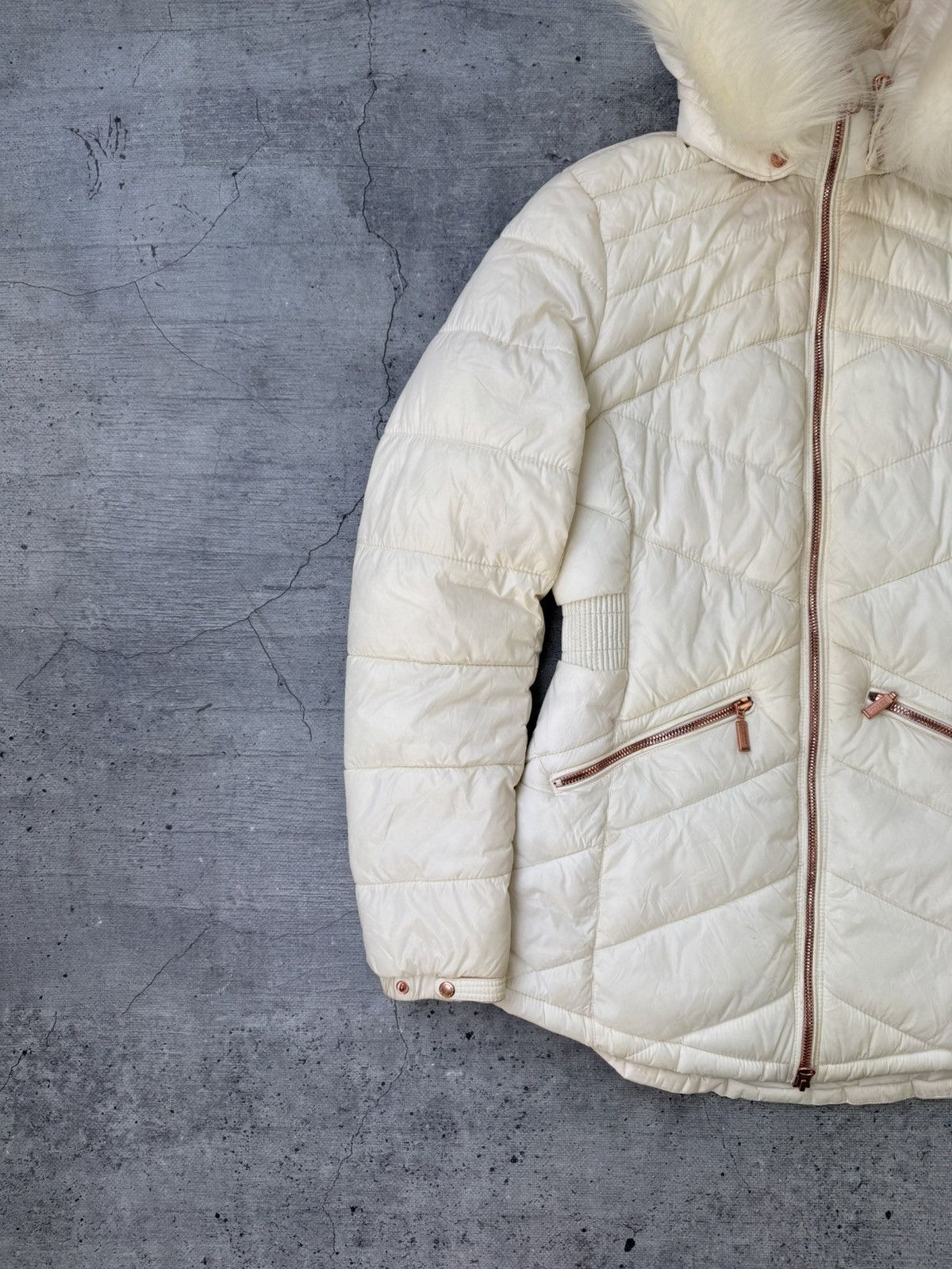 Barbour Vintage Barbour Fur Faux Down Jacket IfSixWasNine Y2K Size S / US 4 / IT 40 - 3 Thumbnail