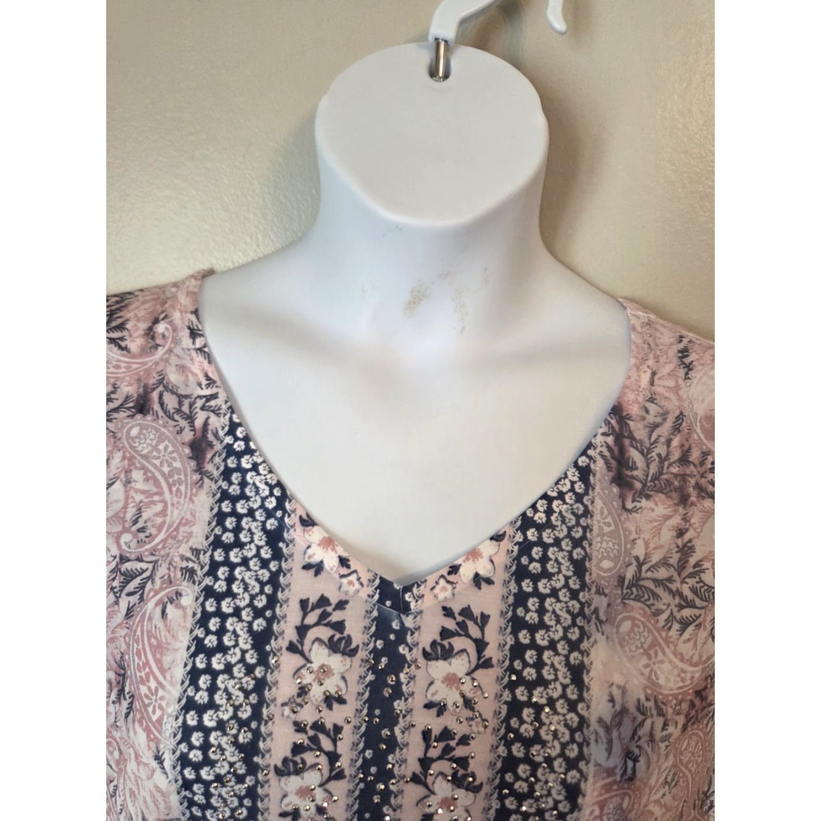 Avenue Avenue Top Womens 18/20 1X Multicolor Paisley Print Studded Lightweight Casual Boho Hippie Size XXL / US 16-18 / IT 52-54 - 2 Thumbnail